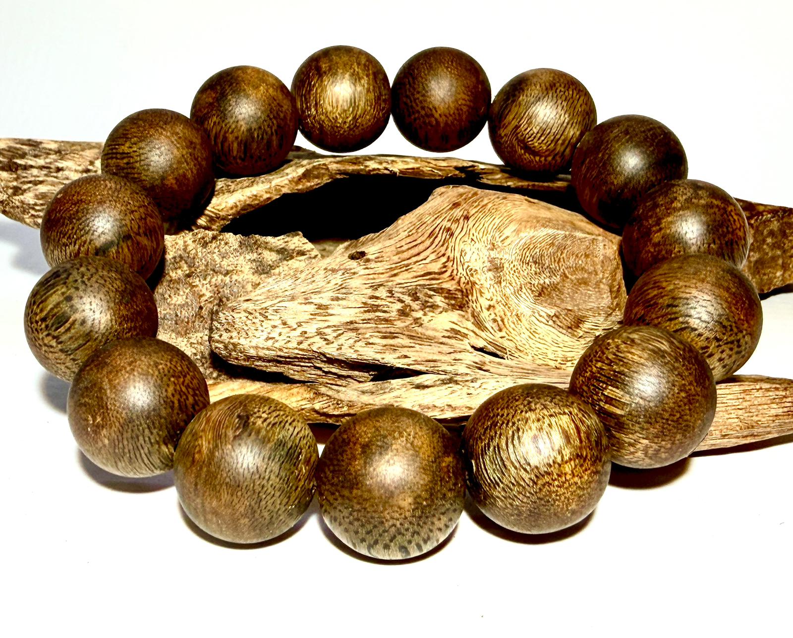 沉香手串 15mm單圈18克 (中至高級之選 香韻7星級限香港地區發售及實體店交收)