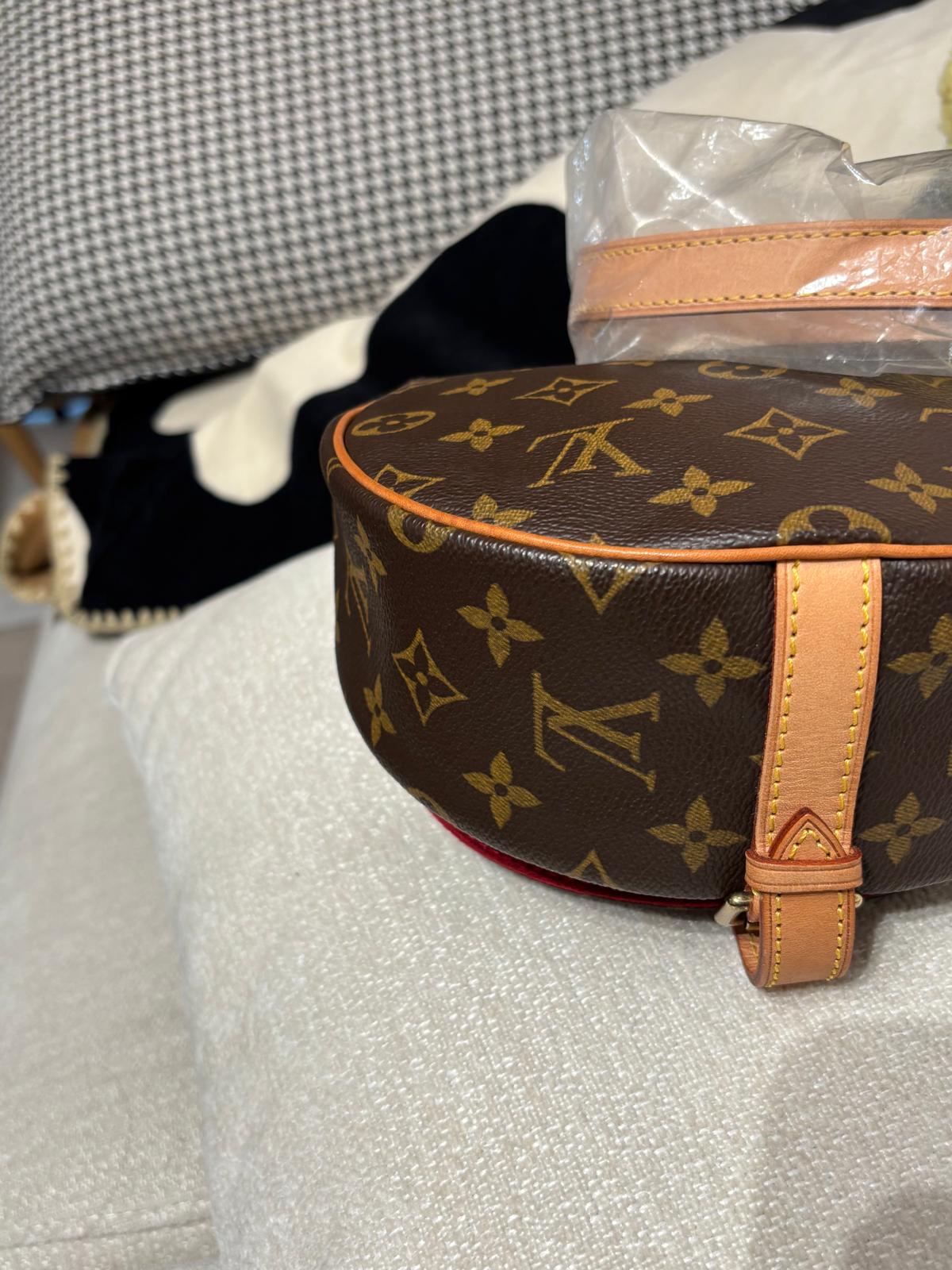 Lv tambourine crossbody bag 100%Authentic, Unused 95%new✅Dust bag