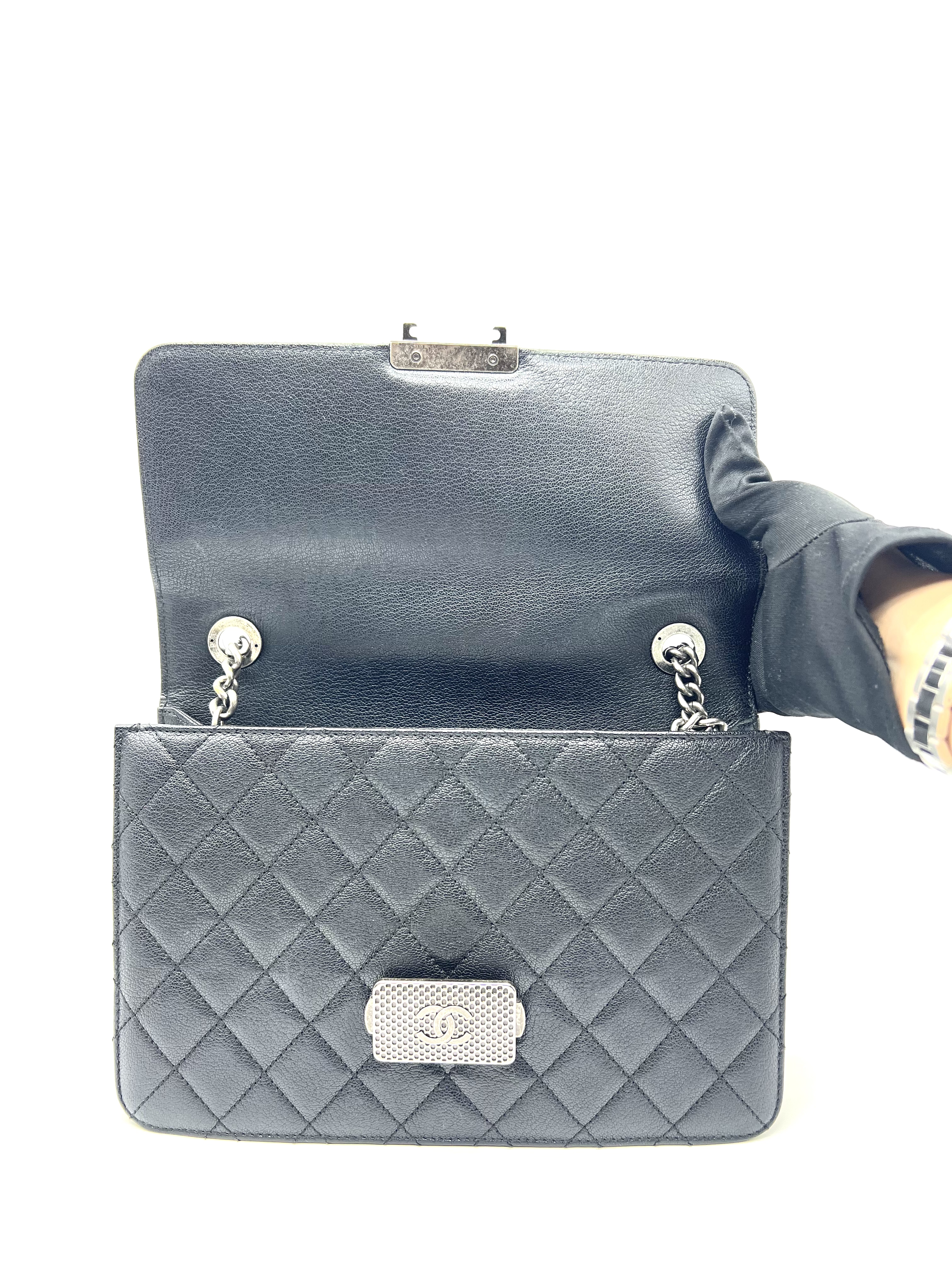 Pre-Owned Chanel CC University Flap Bag / Product Code: 25041512