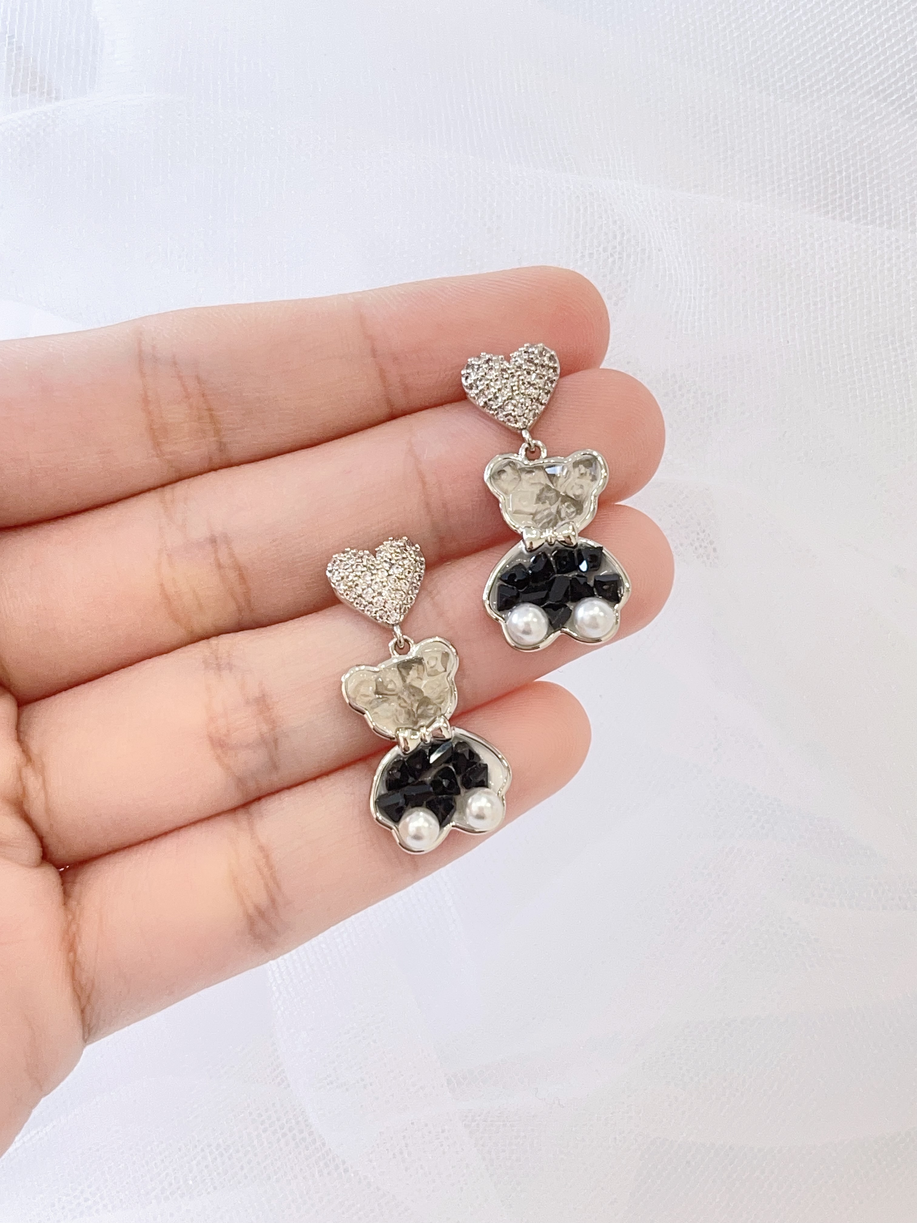 温柔镶钻爱心小熊耳坠耳环