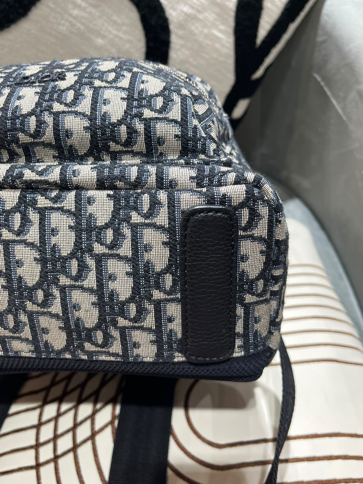 Christian Dior Oblique backpack 100%Authentic, 98%New  ✅證書✅Dust bag 