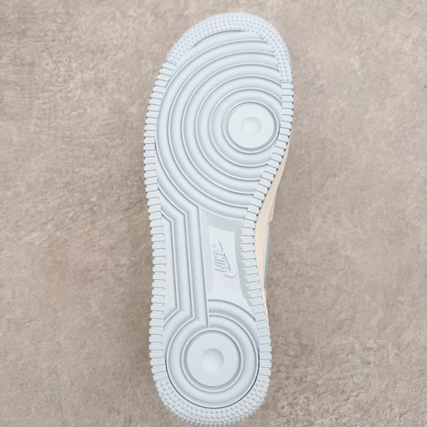 Nike Air Force 1 Low FQ8714-005  