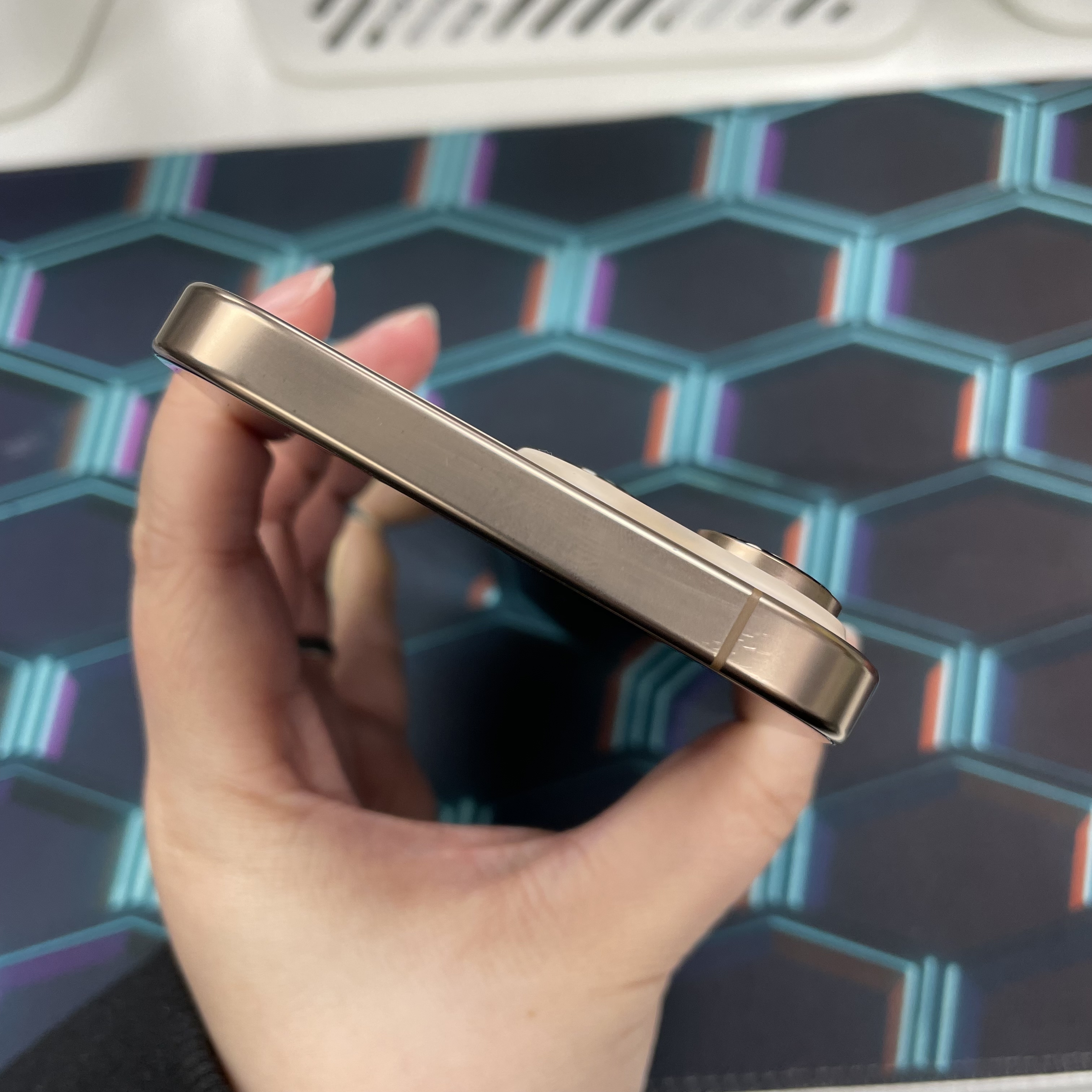 *6081 16 Promax 勁靚機 512GB 電94 沙色 gold