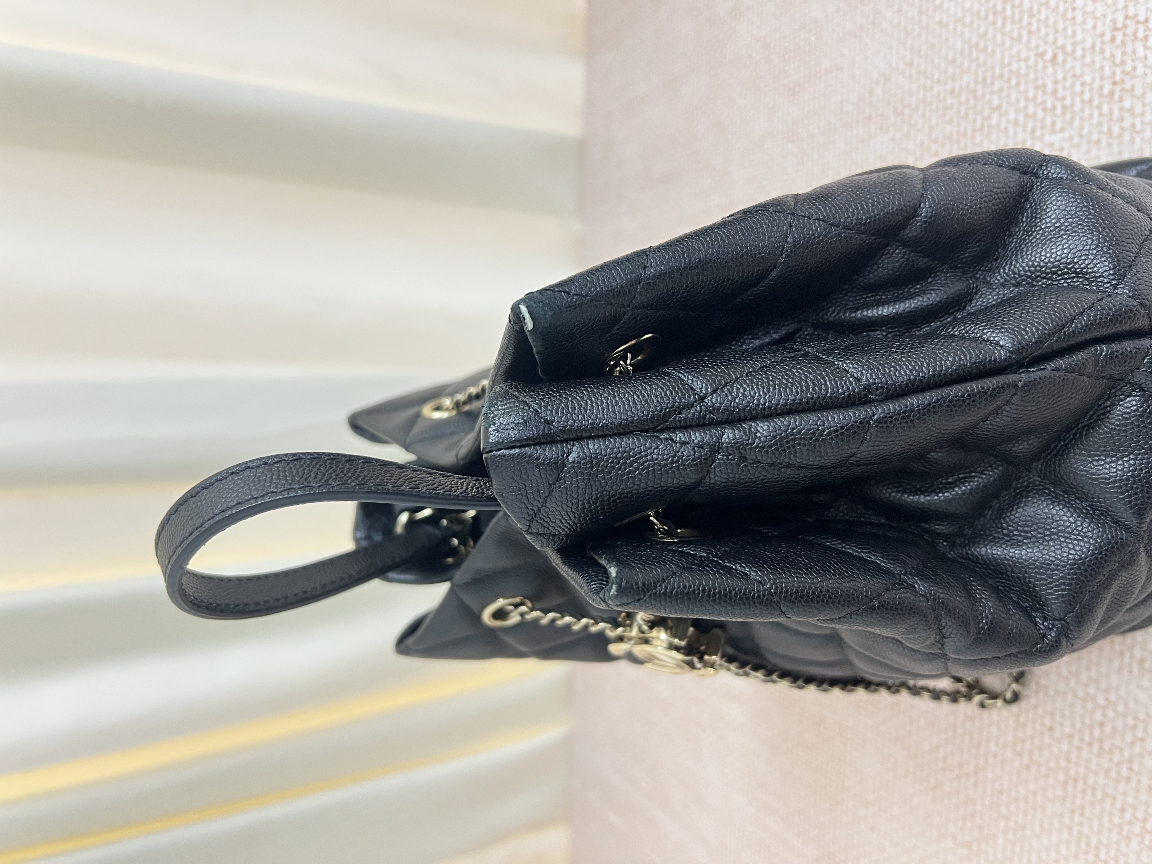 Pre-Owned Chanel Drawstring bag / Product Code: 26040522