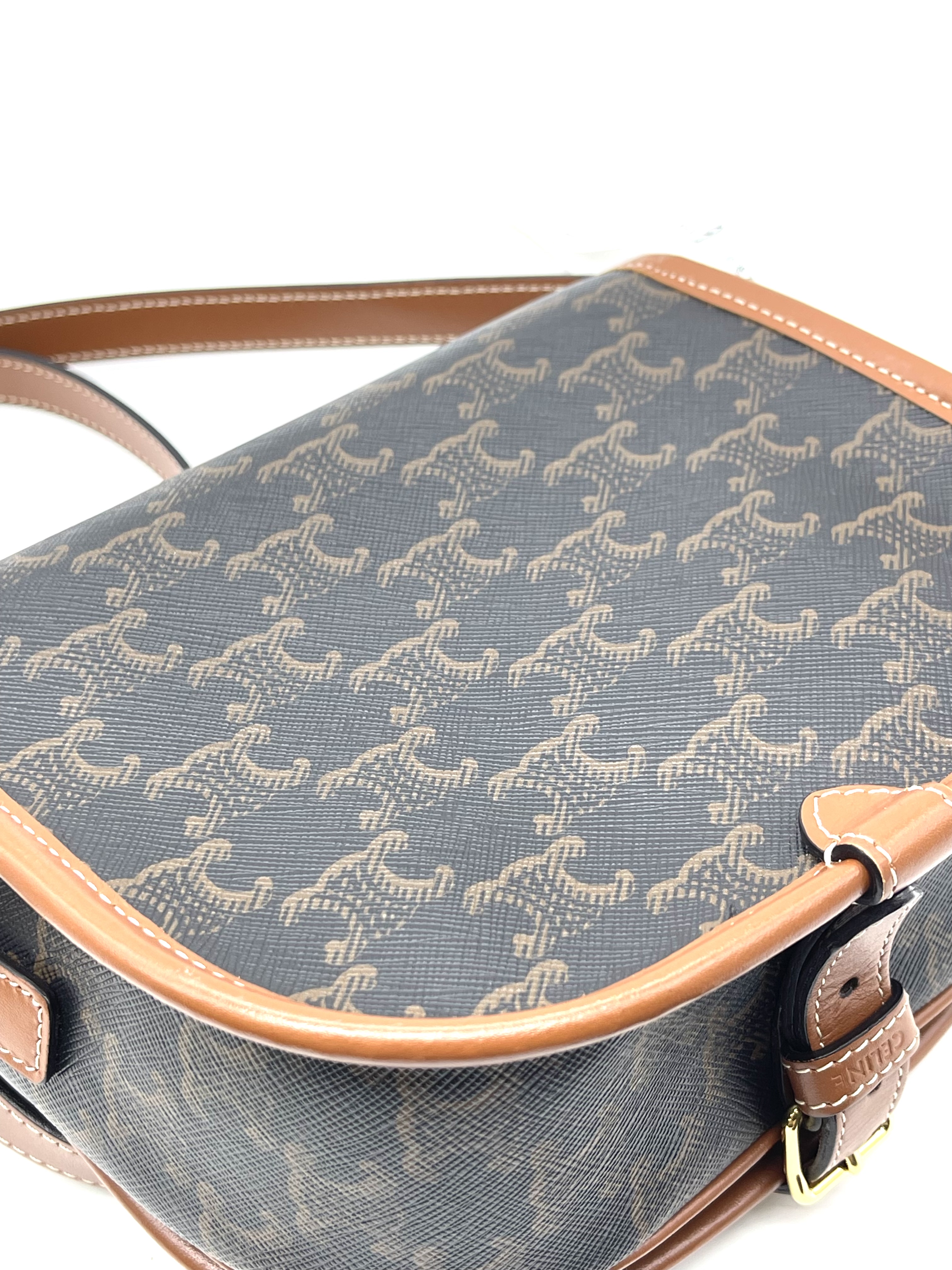 Pre-owned CELINE Folco / Product Code: 26032402