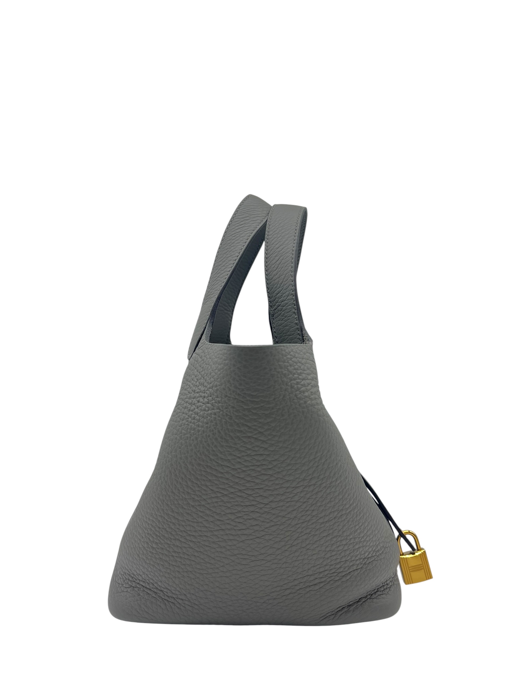 Pre-Owned HERMÉS P18 Stamp U / Product Code: 26060509