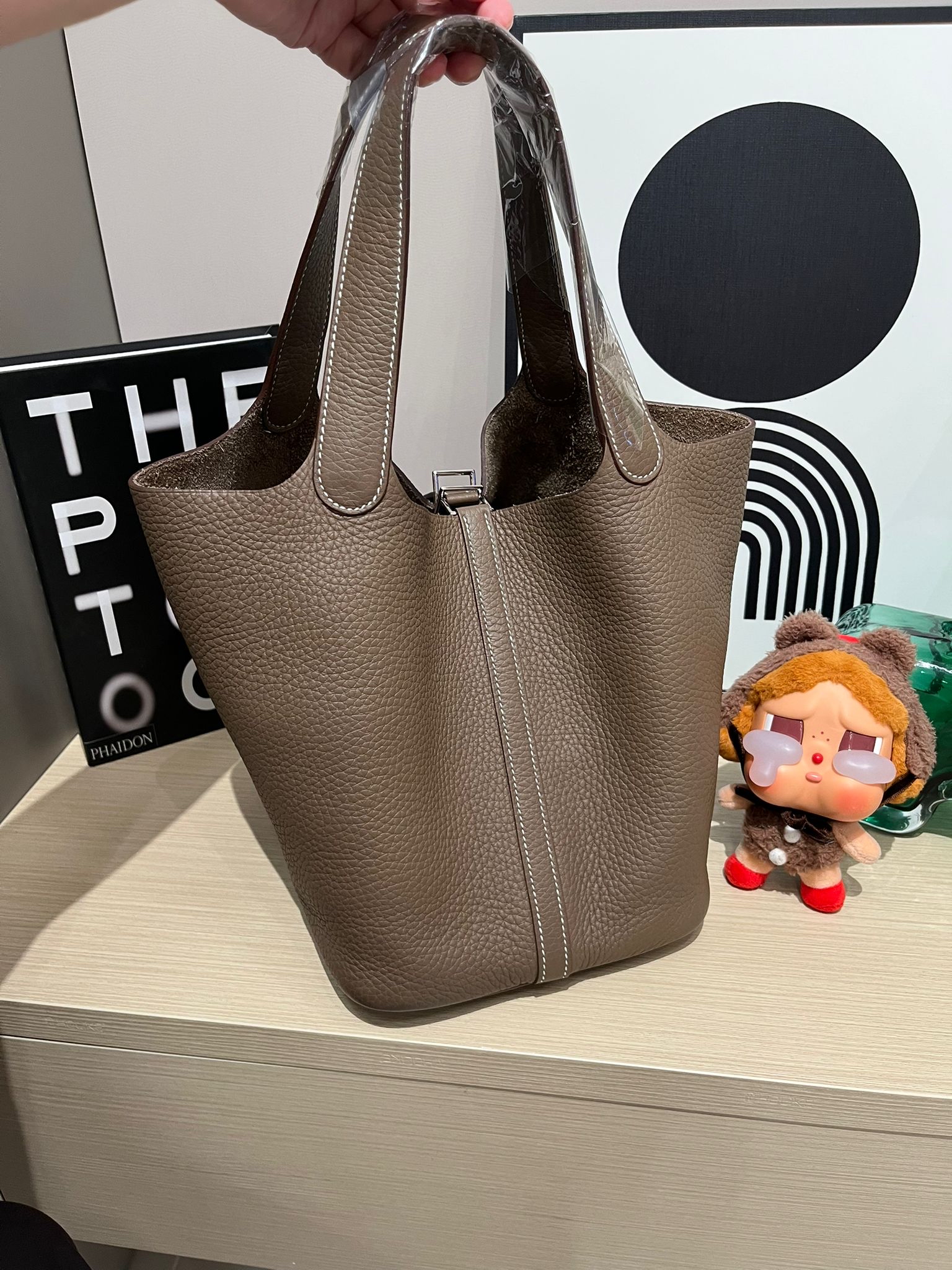 Hermes Picotin 22 Stamp Z 大象灰銀扣 100%Authentic, 98%New ✅收據✅Key Lock ✅Dust bag ✅Box