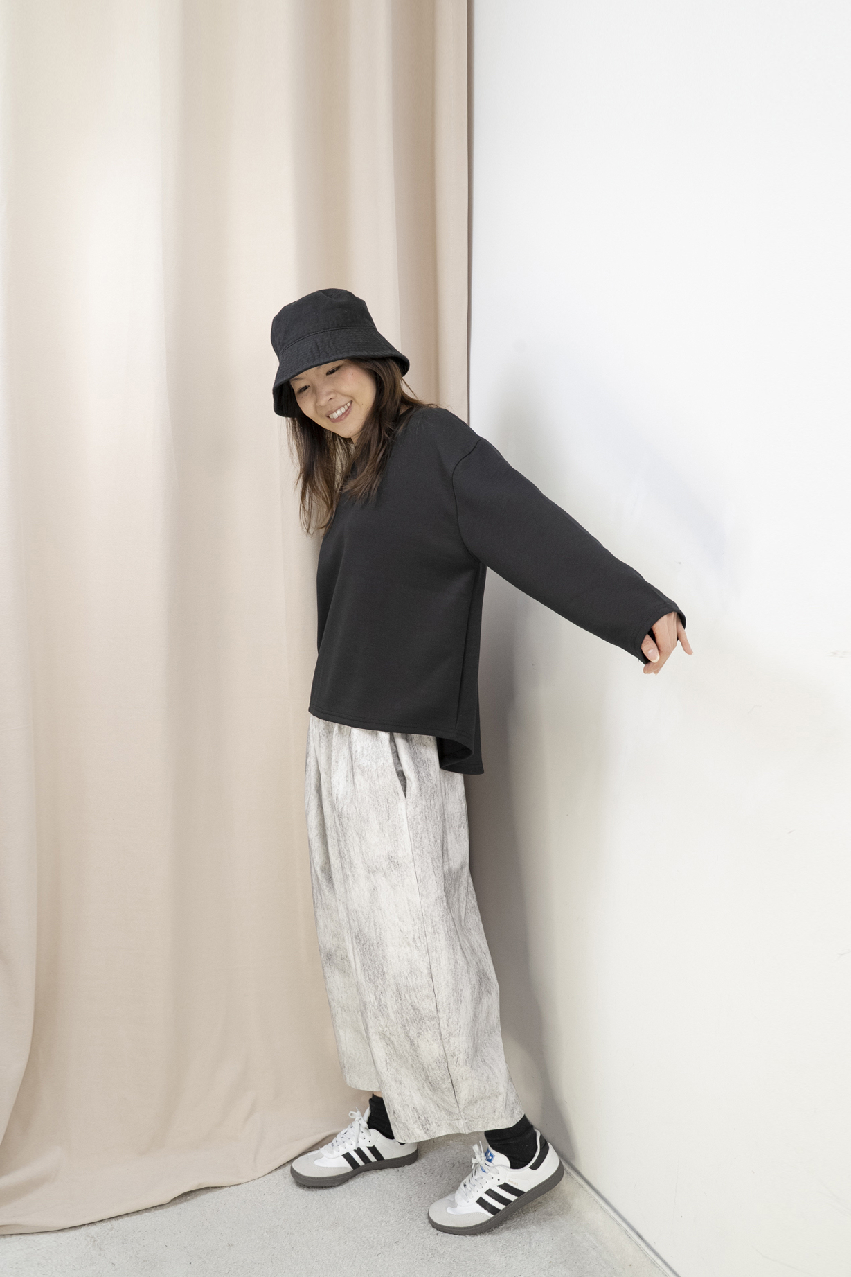 雲朵棉！微鬆造型上衣（黑色）