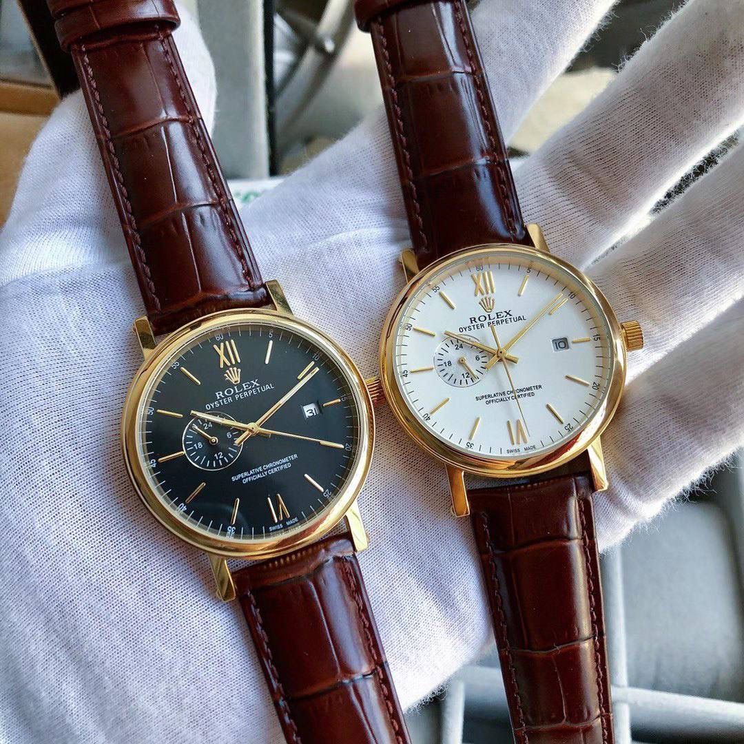 💎品牌：劳力士（领先新品，浩瀚大气）奢华大气类型：精品男士腕表（新品）表带：真牛皮表带(舒适)机芯:进口全自动机芯（稳定）材料：矿物质防刮镜面（高清，耐磨）大气爆款 豪情风格 腕间瑰宝 匠心独蕴 尺寸：直径40mm厚度12mm热卖上市！