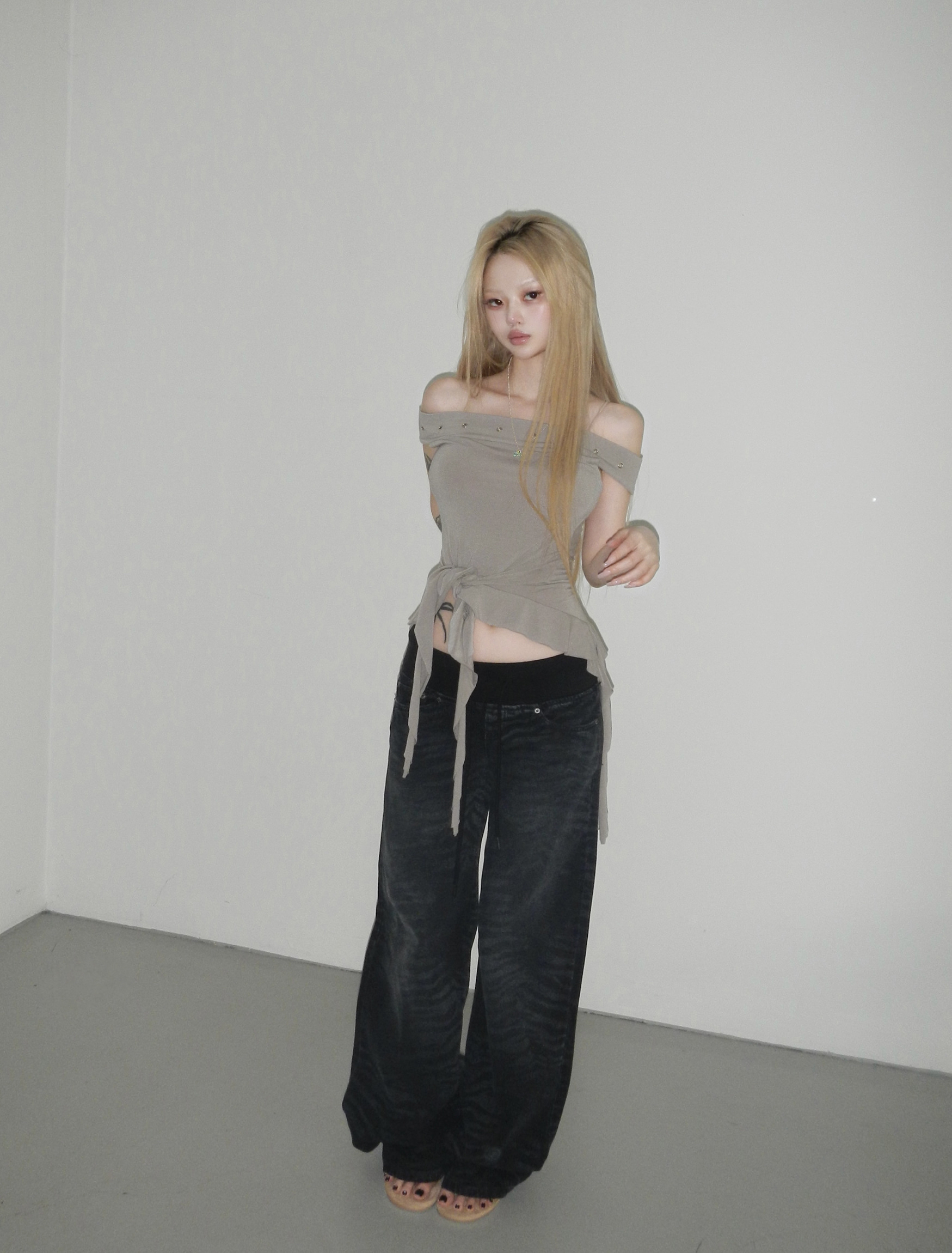Zebra-Wash Wide Leg Denim Pants