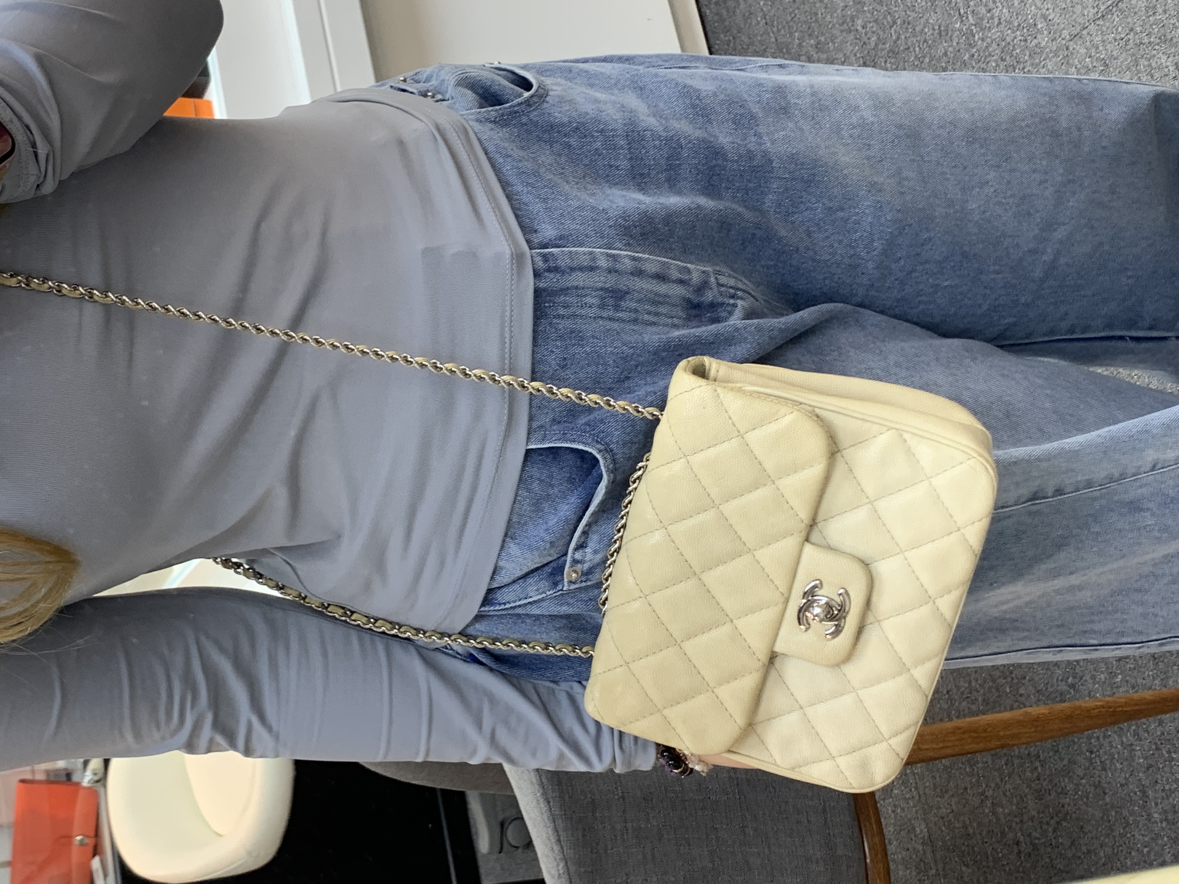 Chanel 復古感荔枝紋牛皮單肩包