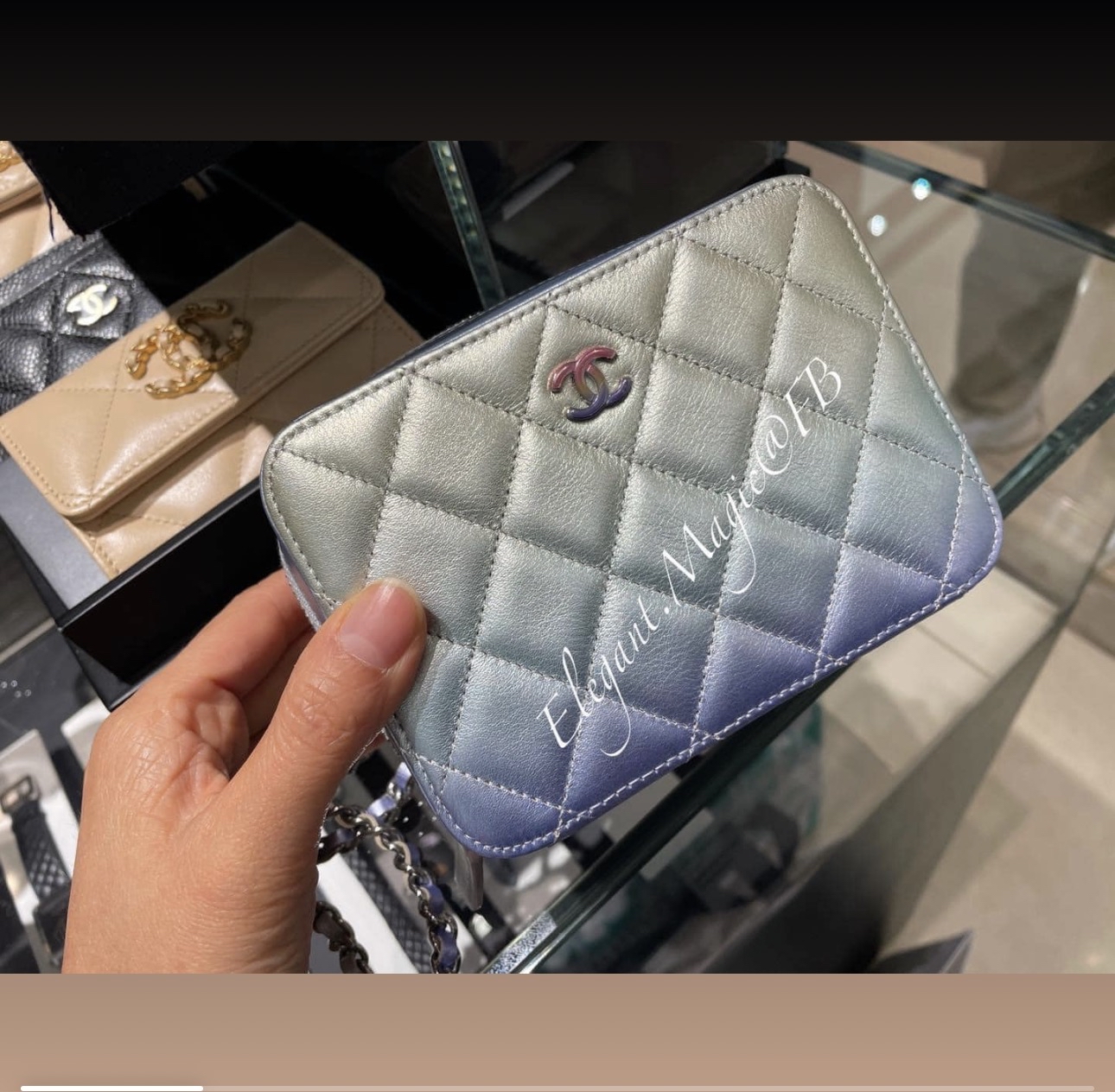 Chanel 限量版 幻彩斜紋卡包