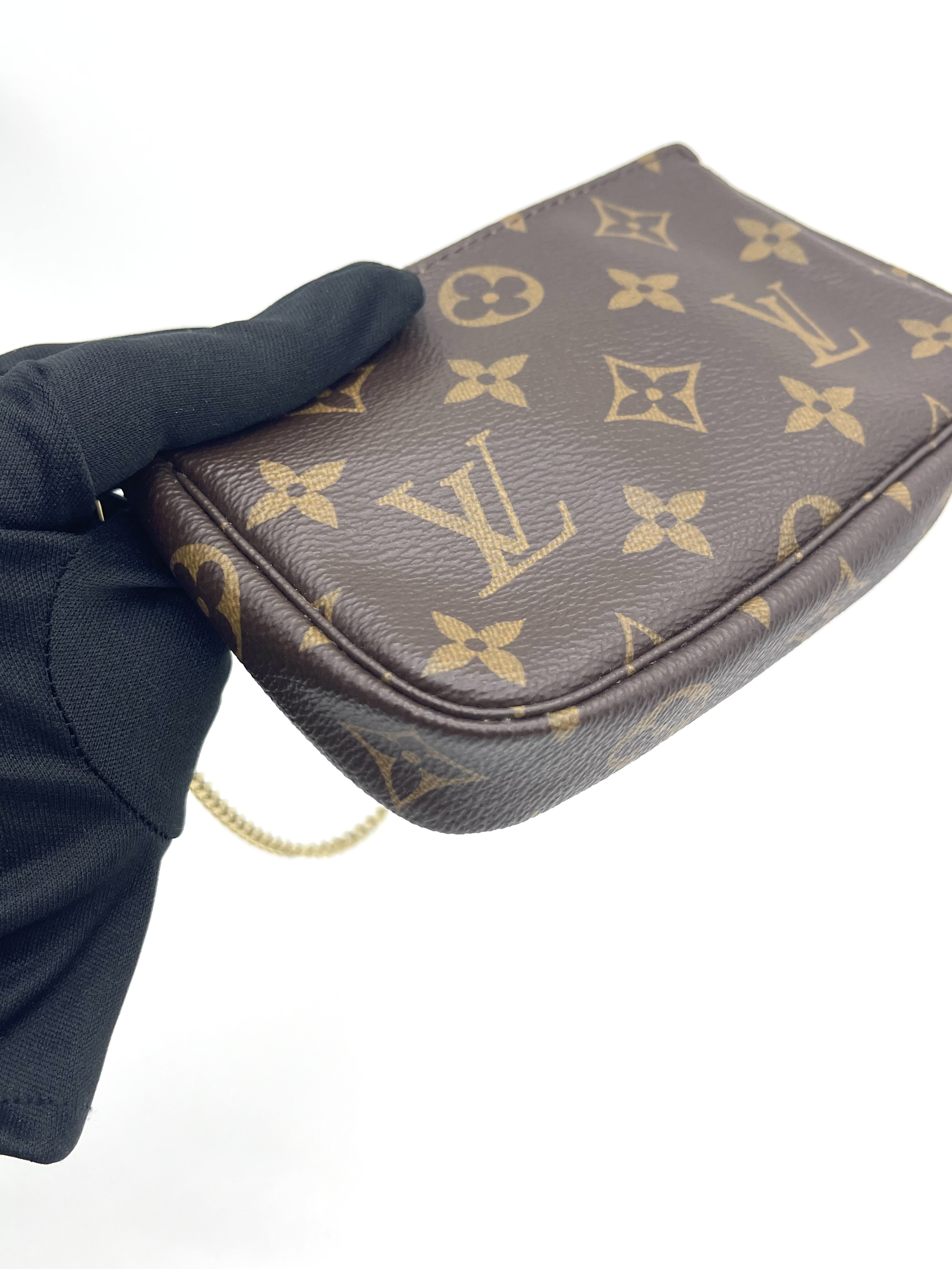 Pre-owned Louis Vuitton Monogram Pochette / Product Code: 26031661
