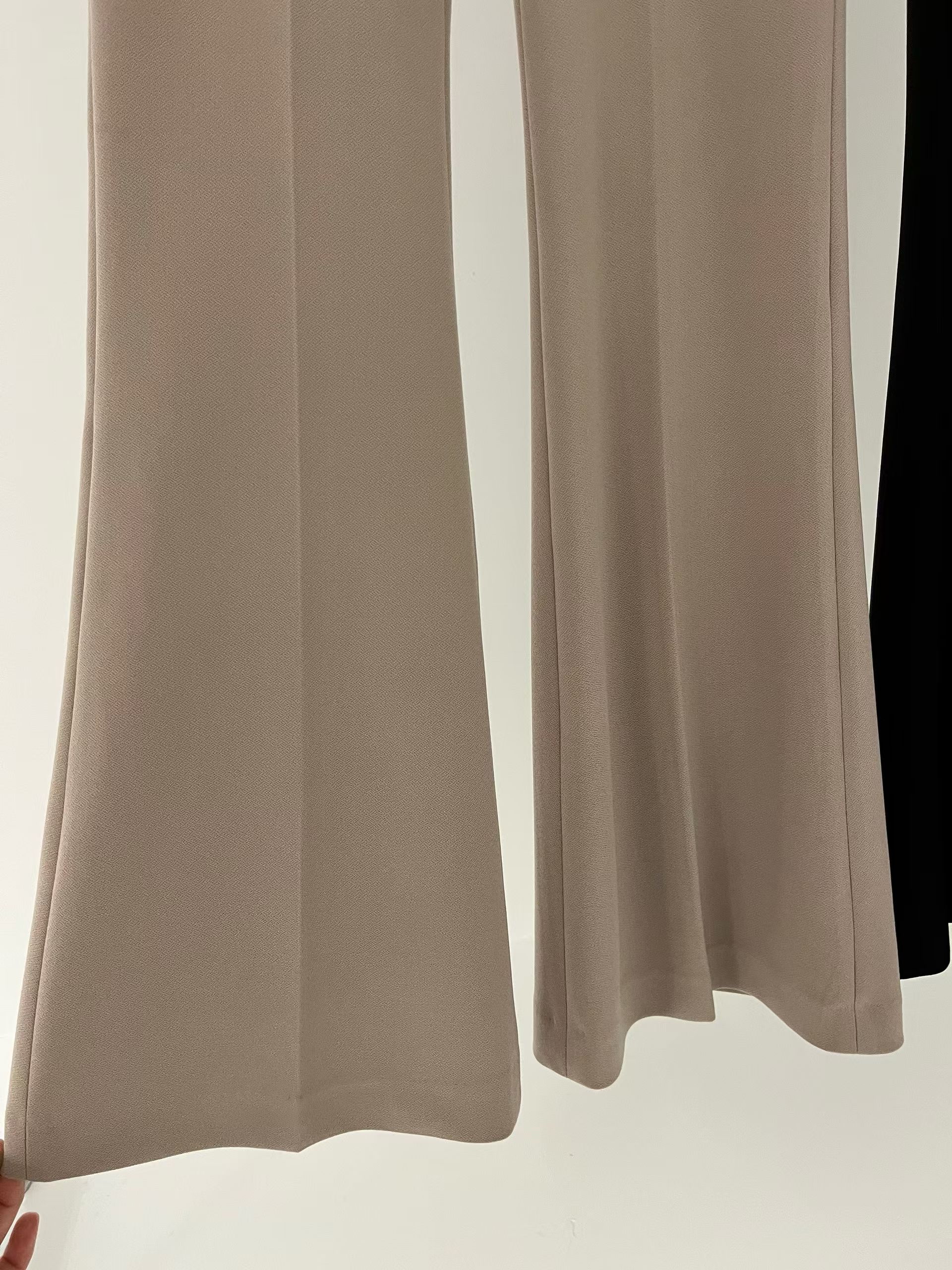 顯瘦包肚喇叭褲