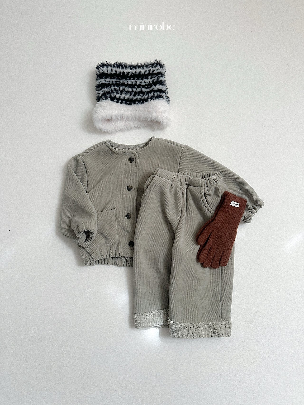 Mnirobe |  Poy Warm Cardigan