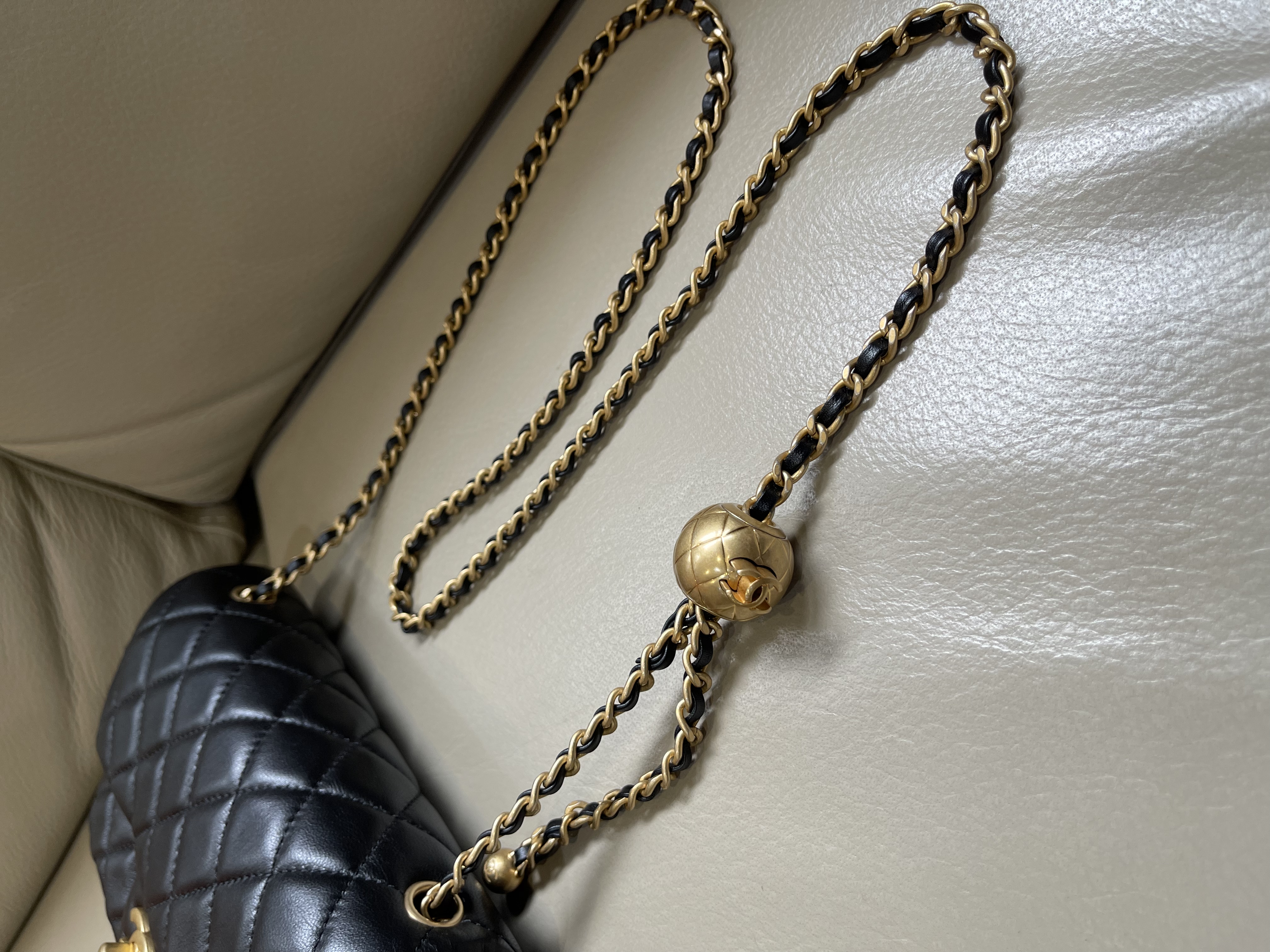 Pre-owned Chanel CF with gold ball