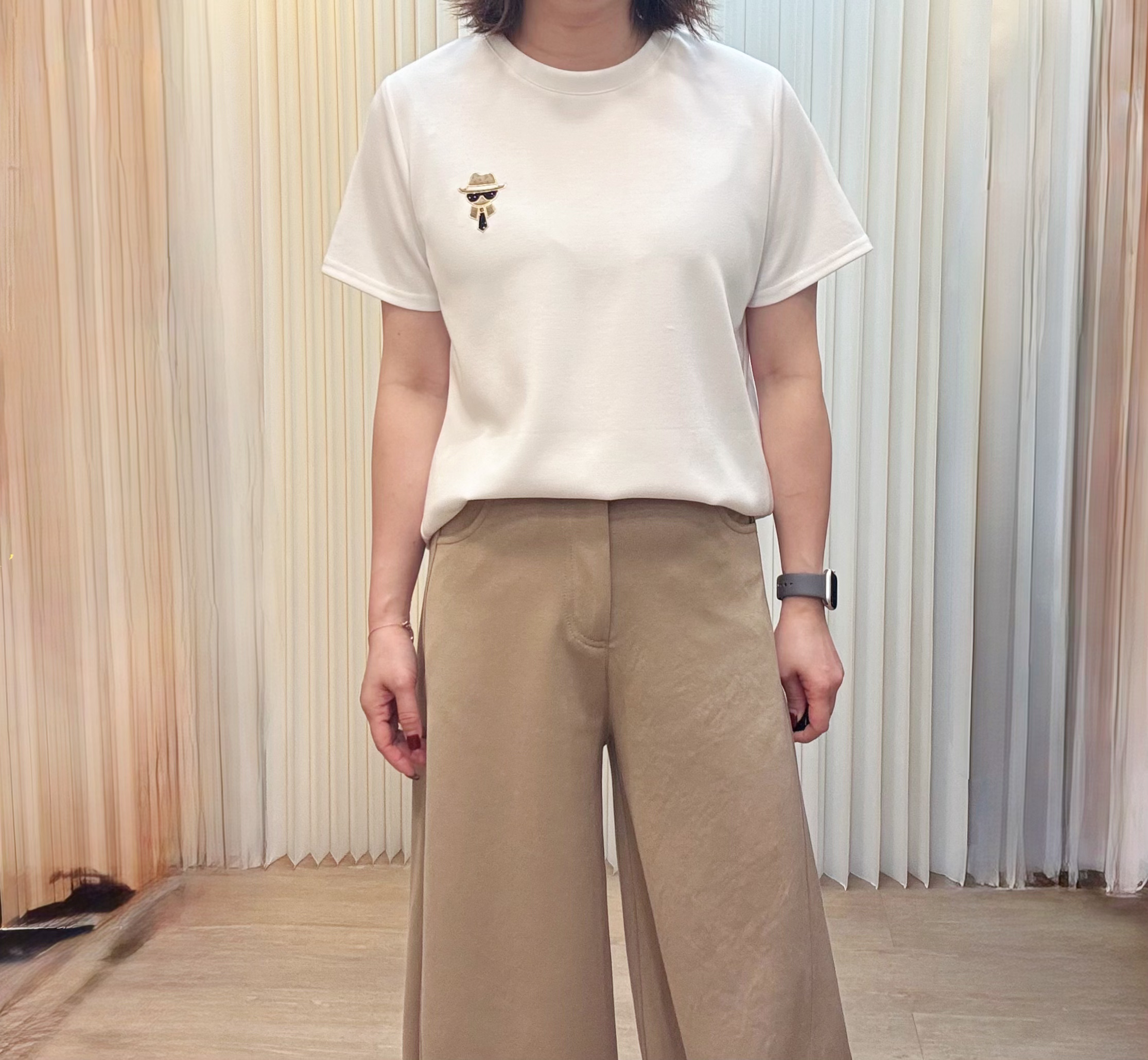 胸口卡通圖案圓領Tee  M488  84250259