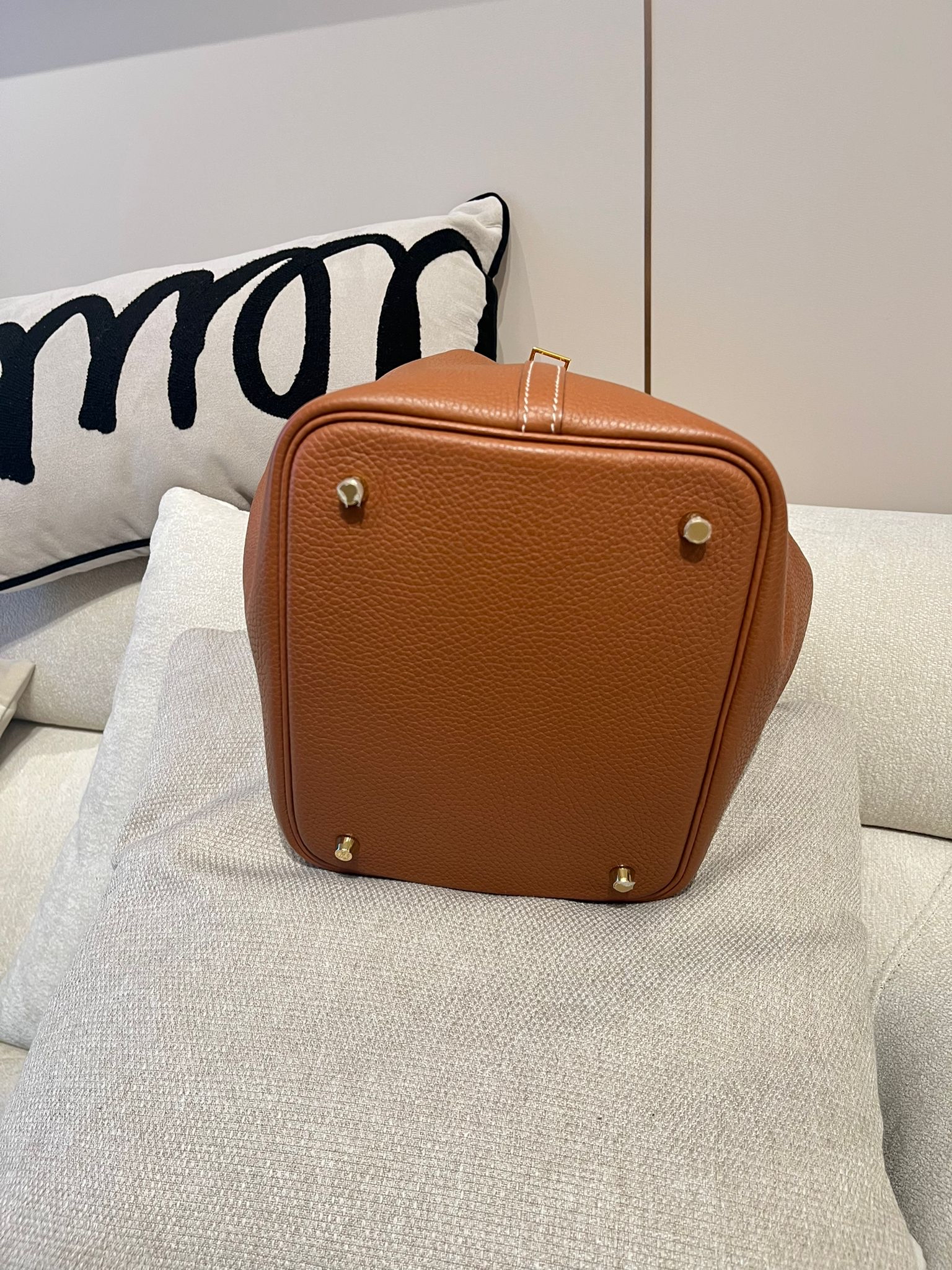 Hermes Picotin 22 Gold/Gold Stamp D 100%Authentic, 98%New✅Key Lock✅Dust bag