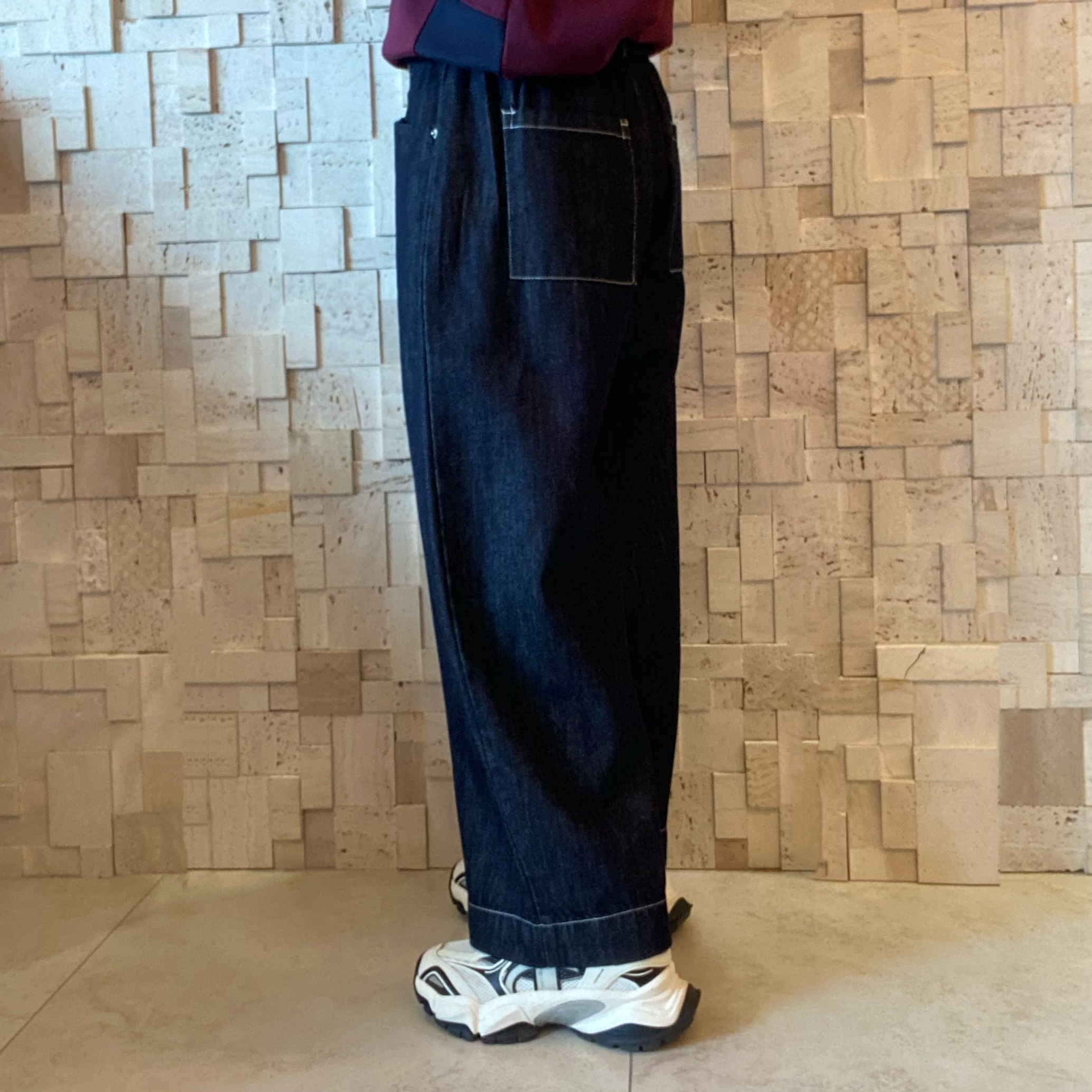 B00558 闊身牛仔布褲