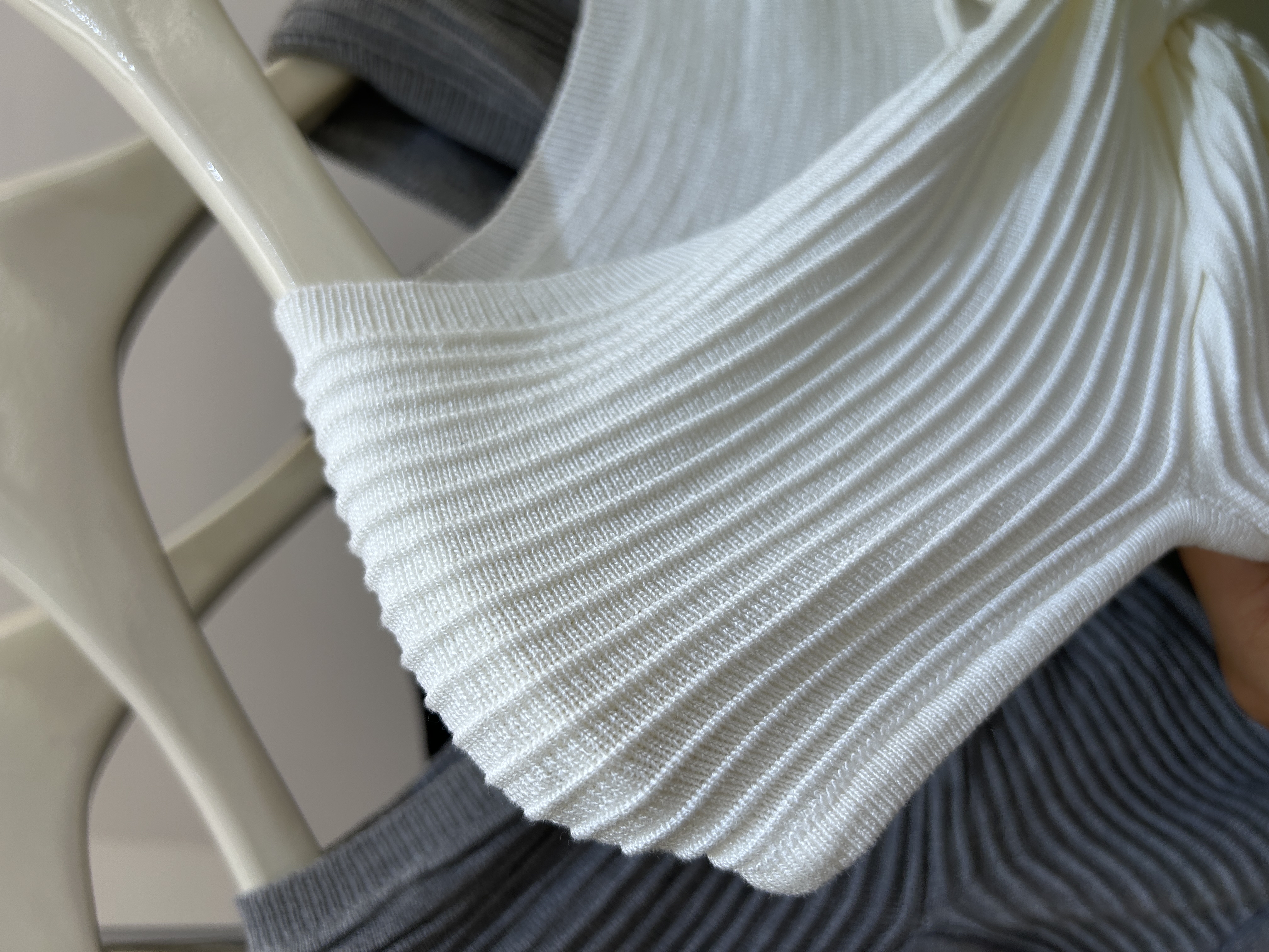 👊🏻工廠源頭直擊！馬卡龍色系針織上衣