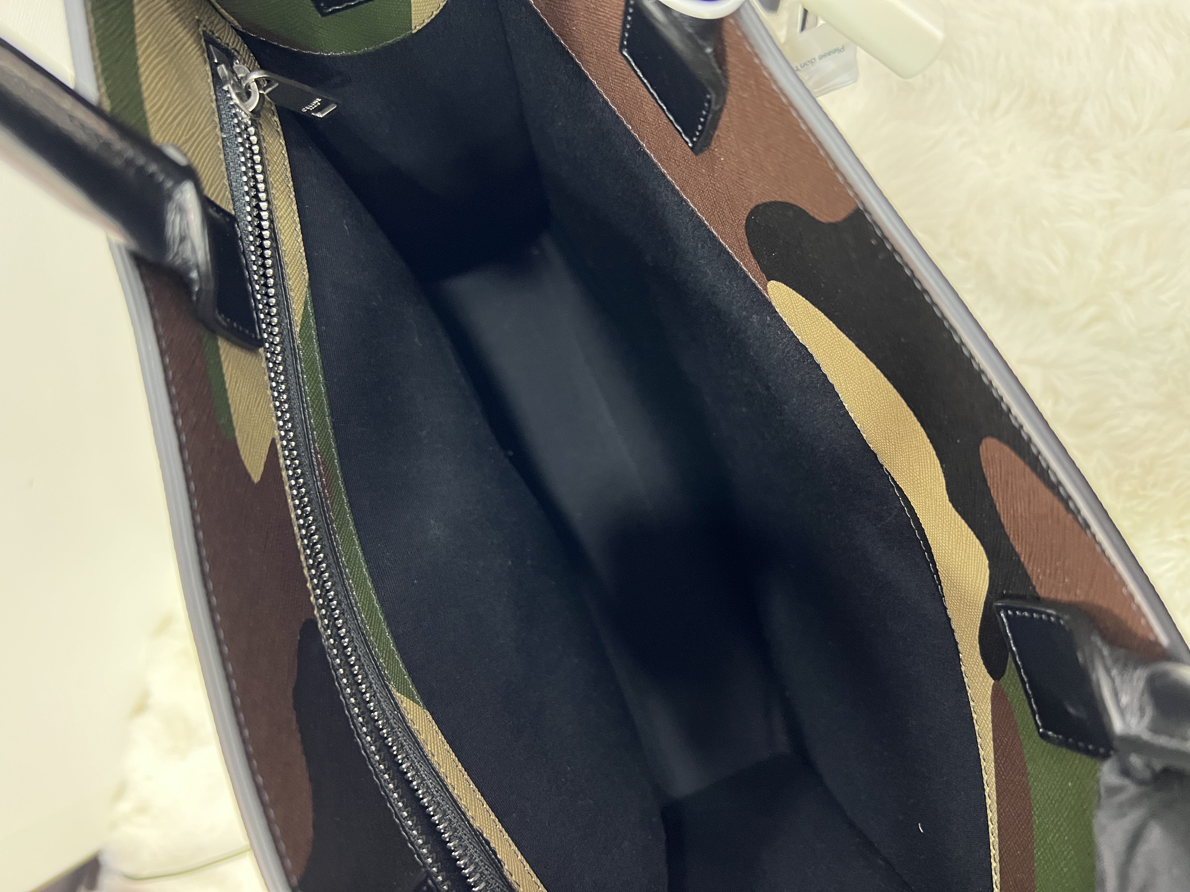 直播貨品 |  [1個-$100 2個-$300］R14
