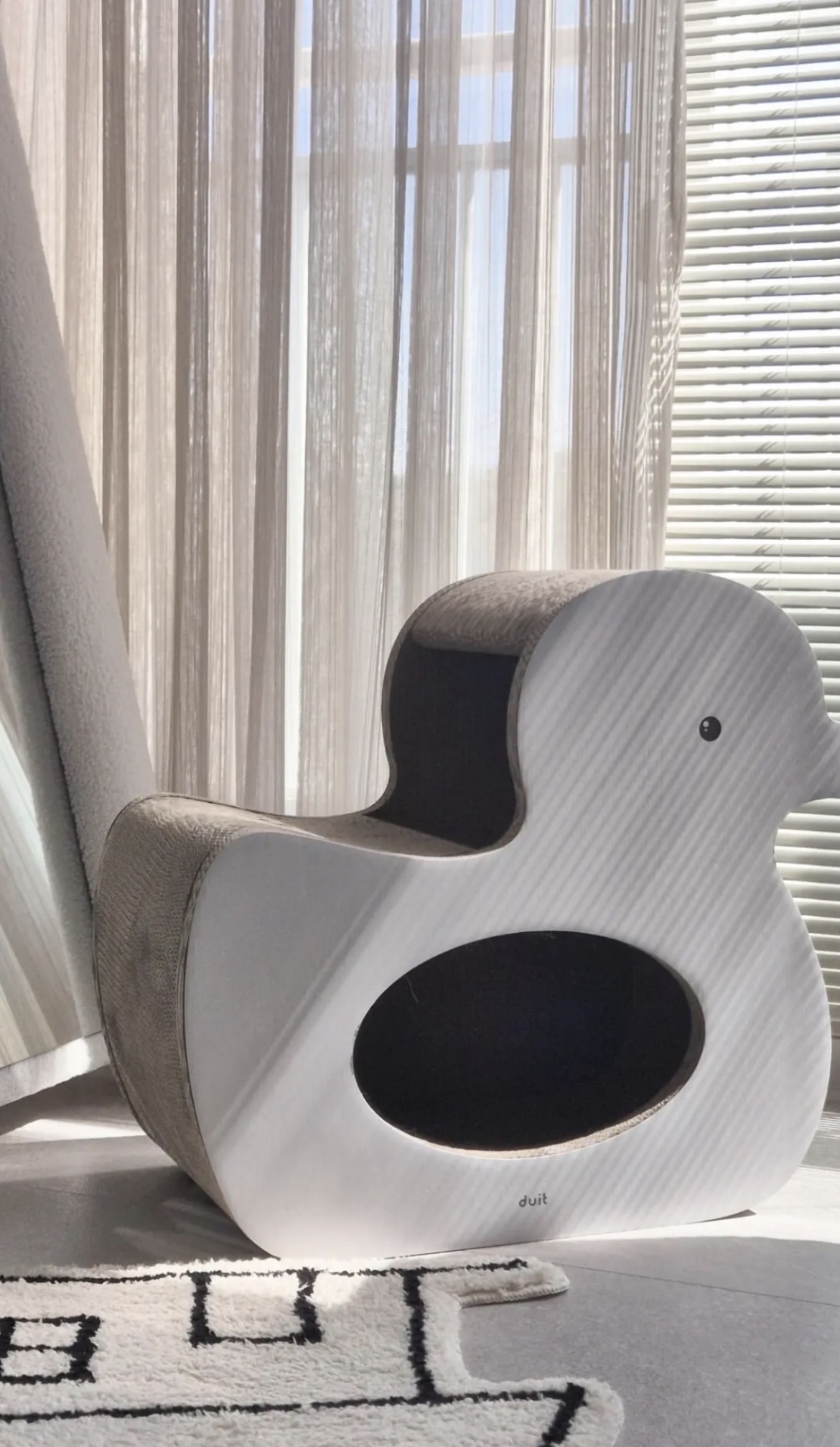 韓國🇰🇷Duit Duck Play Cat Scratcher
