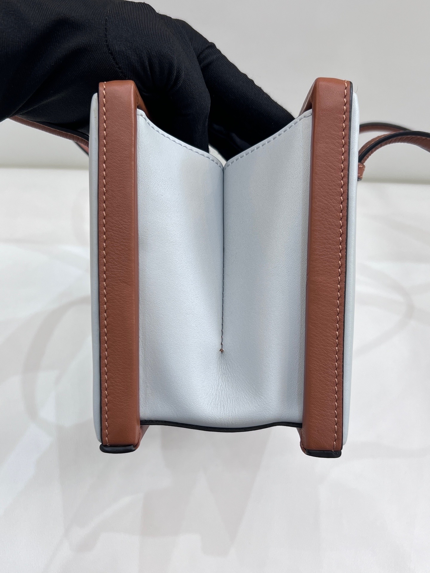 【預訂貨品】Loewe postal bag