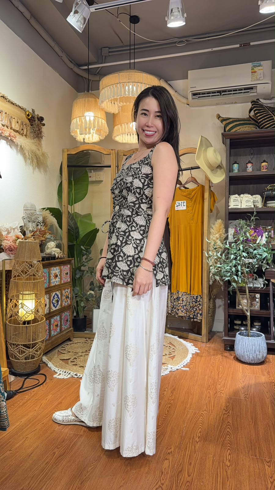 3172 Black x White Blockprint Sleeveless Top (2 Way)