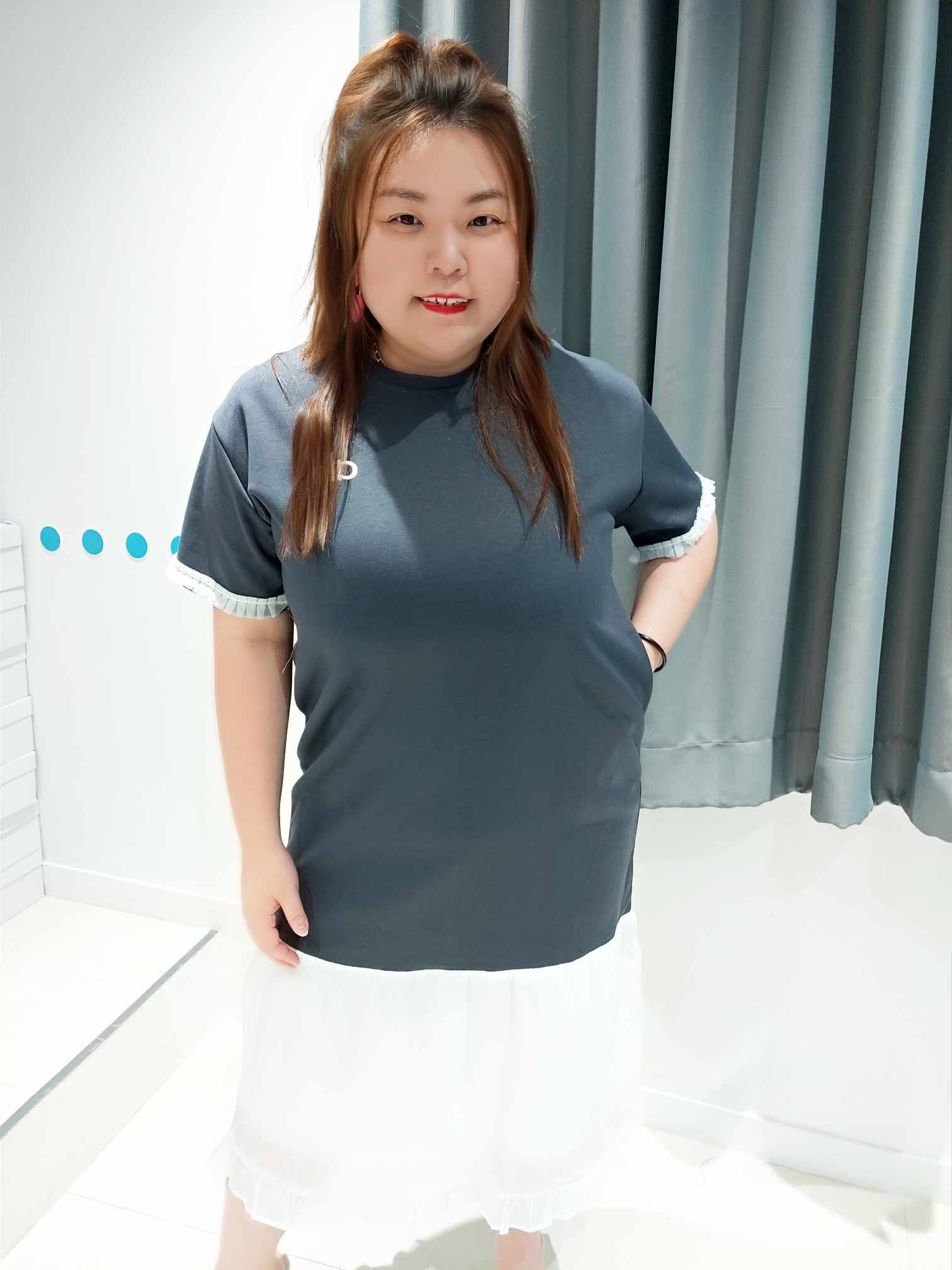 DOA04 Alo拼接裙摆设计连衣裙