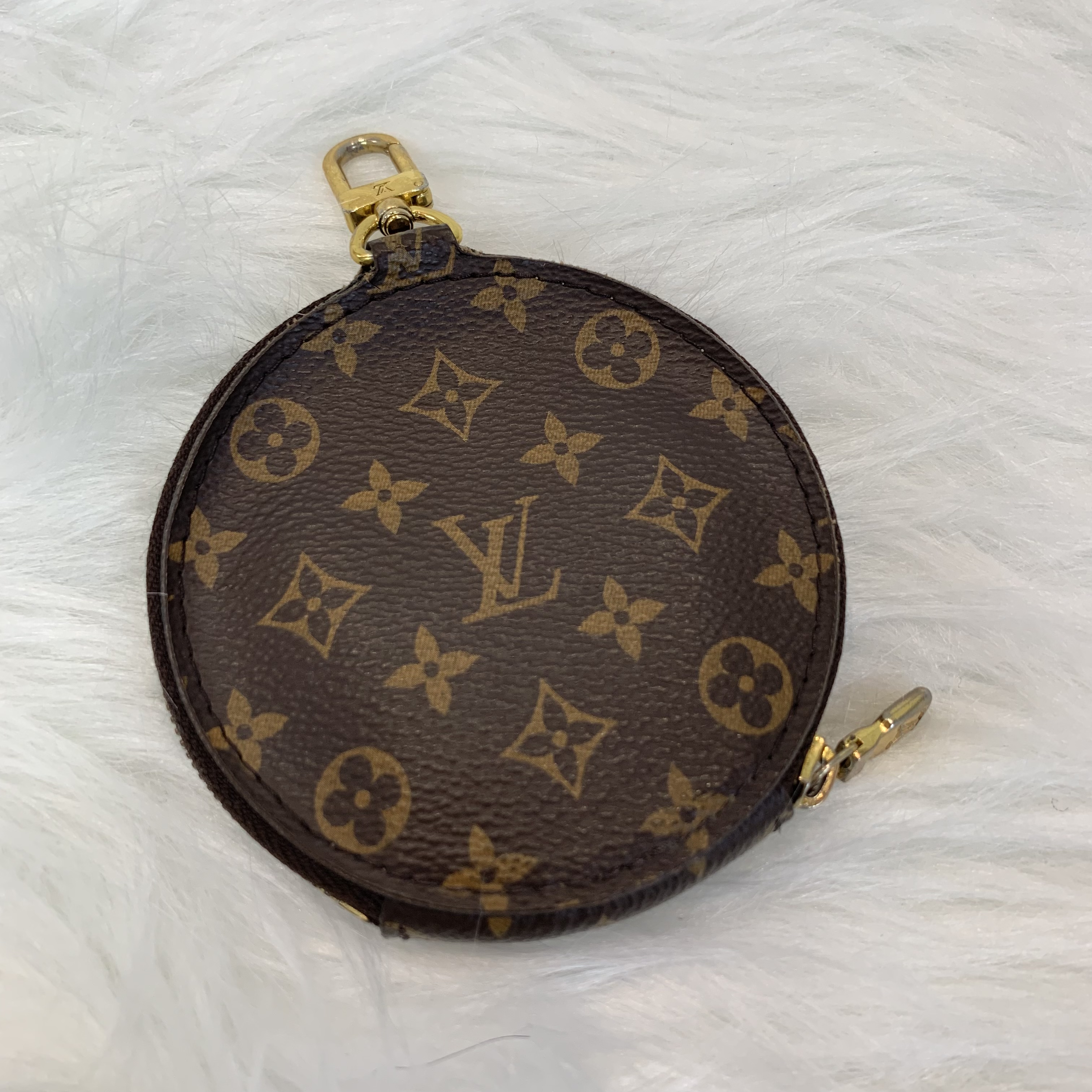 LV老花五合一金扣手挽肩背棕色包