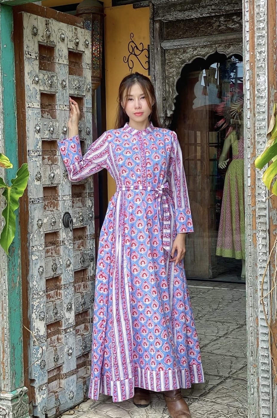 泰國名牌CHEVA - 粉色印花併布連腰帶長版連身裙