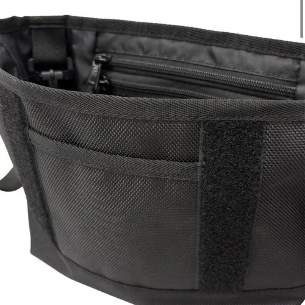 NEW ERA x MARY QUANT FLAP SHOULDER BAG