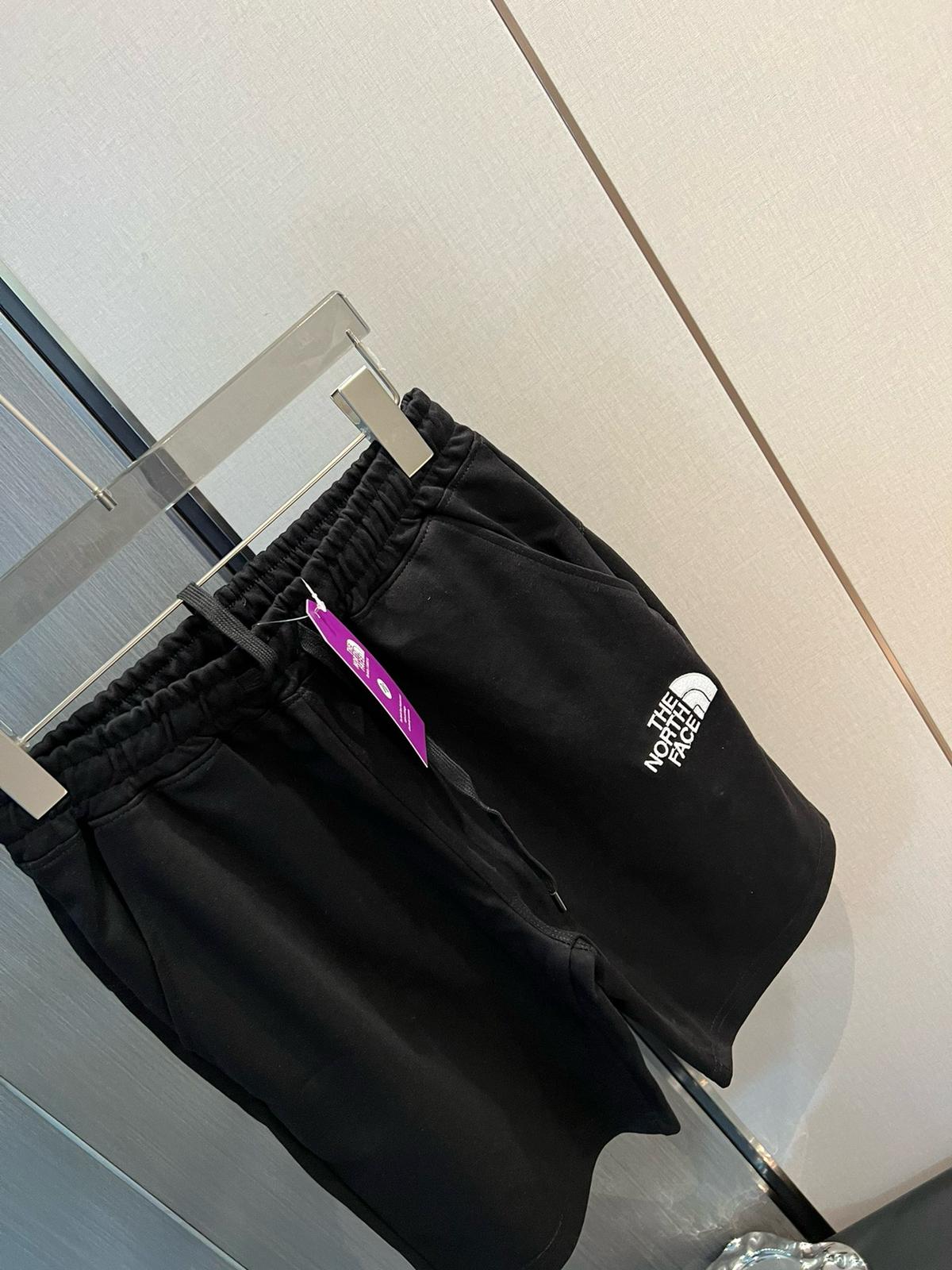 $75條。2條起$65條。4色選擇/Tnf棉質五分褲