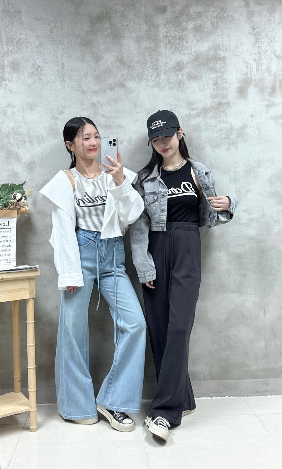 E12 入英文字背心