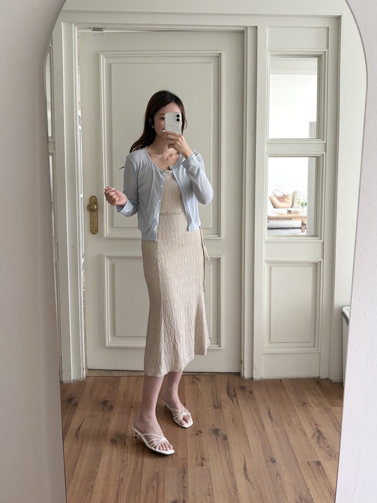 Airy Pastel Cropped Cardigan (Blue)