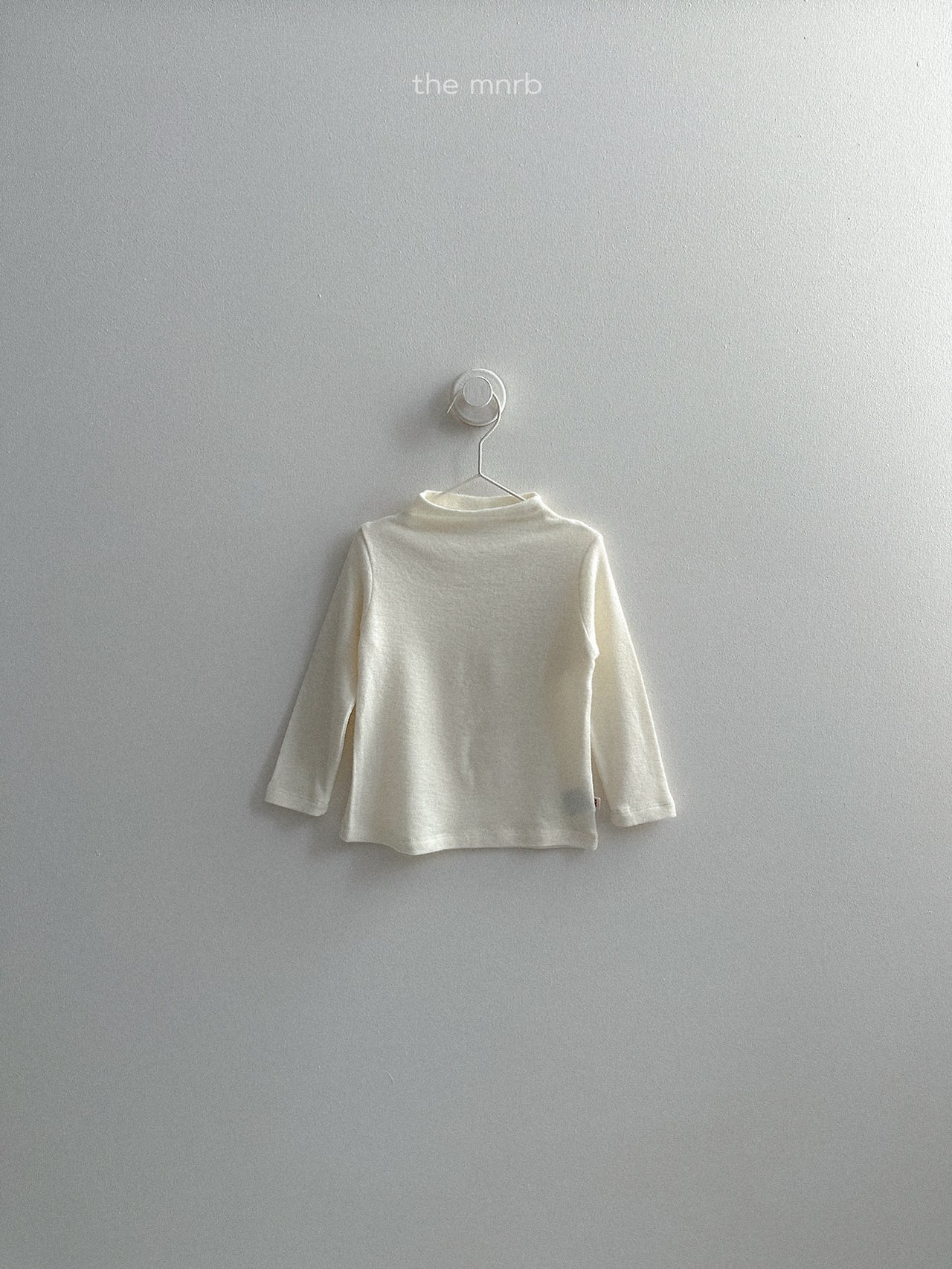 Mnirobe | angora mock neck tee