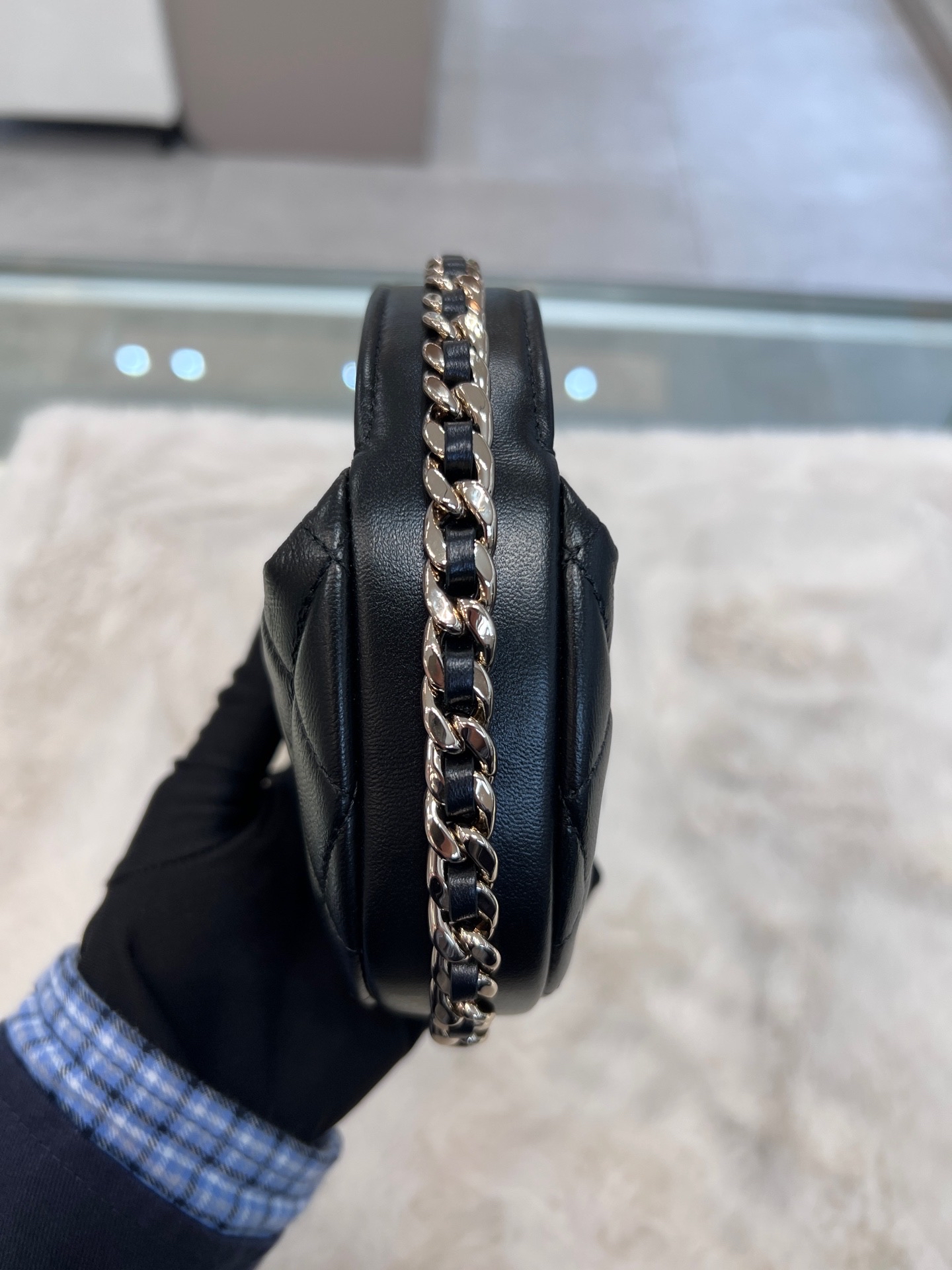 【預訂貨品】晶片款  Chanel 23C黑金迷你Pouch