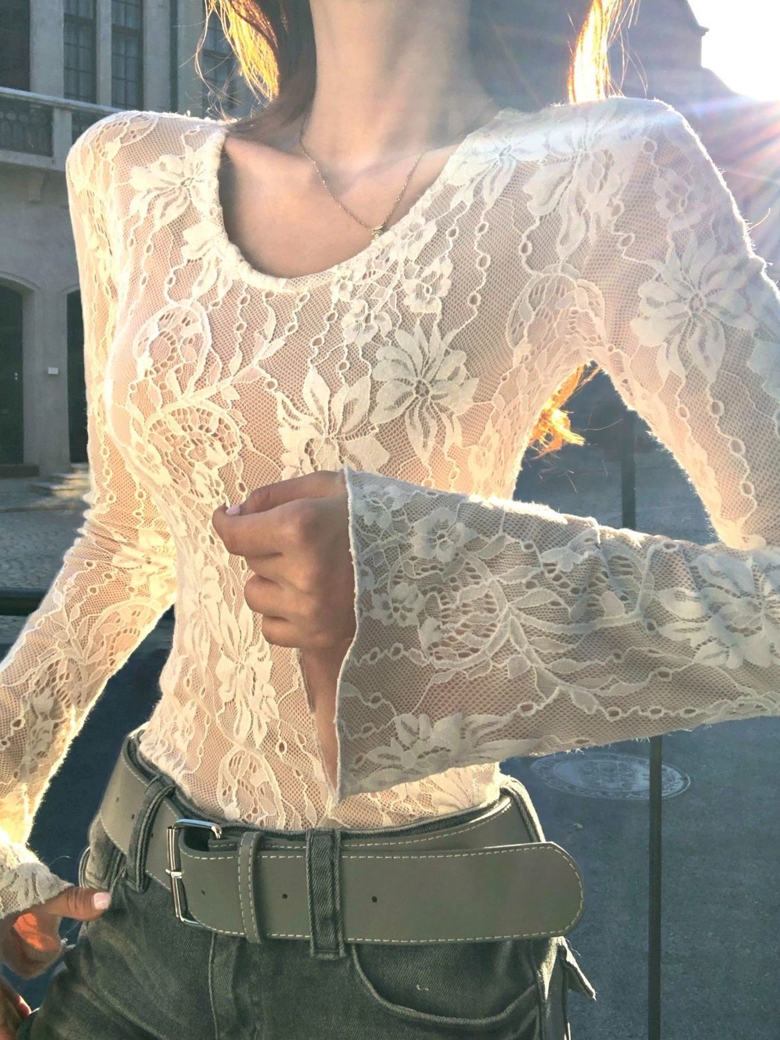 TP591蕾丝拼接上衣