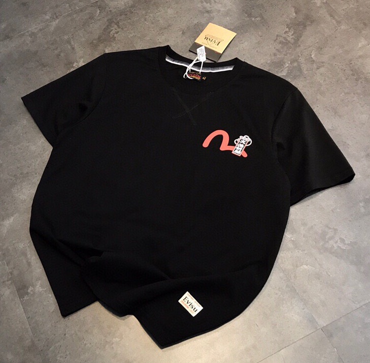 EVISU 大魚祈福大M塗鴉短袖Tee