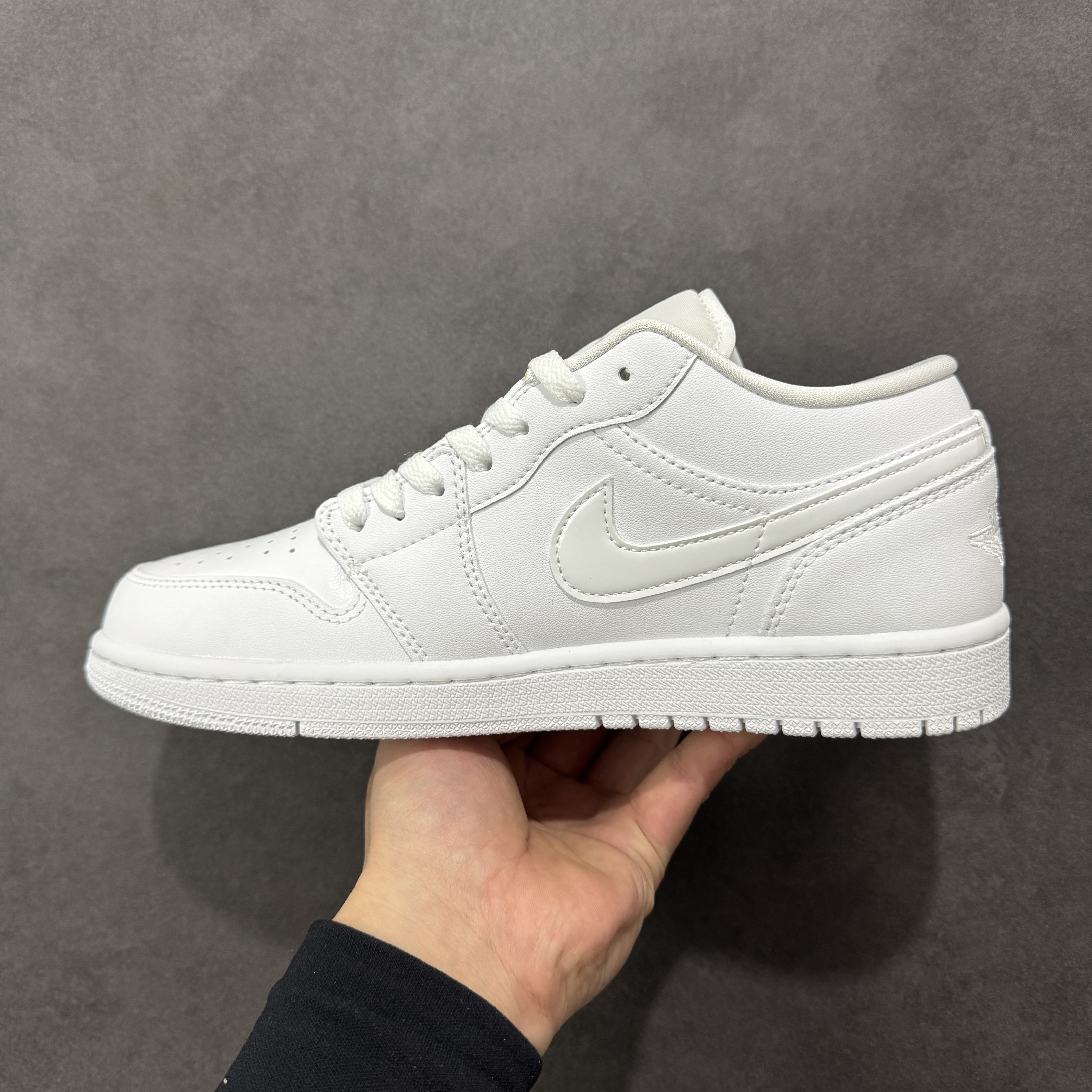 Nike Air Jordan 1 Low DV0990-111