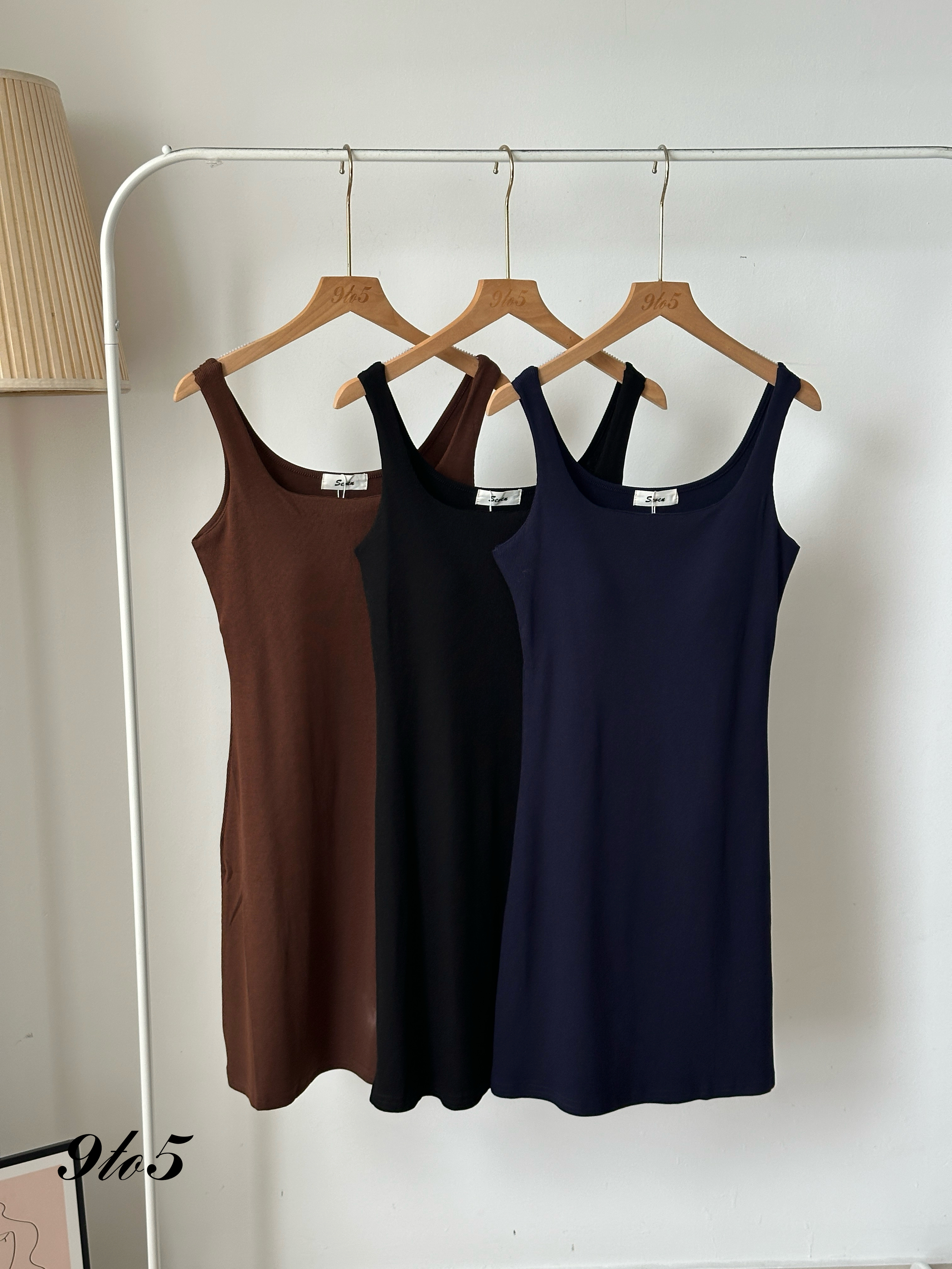 D2330 Sleeveless Midi Dress - 4 Colors