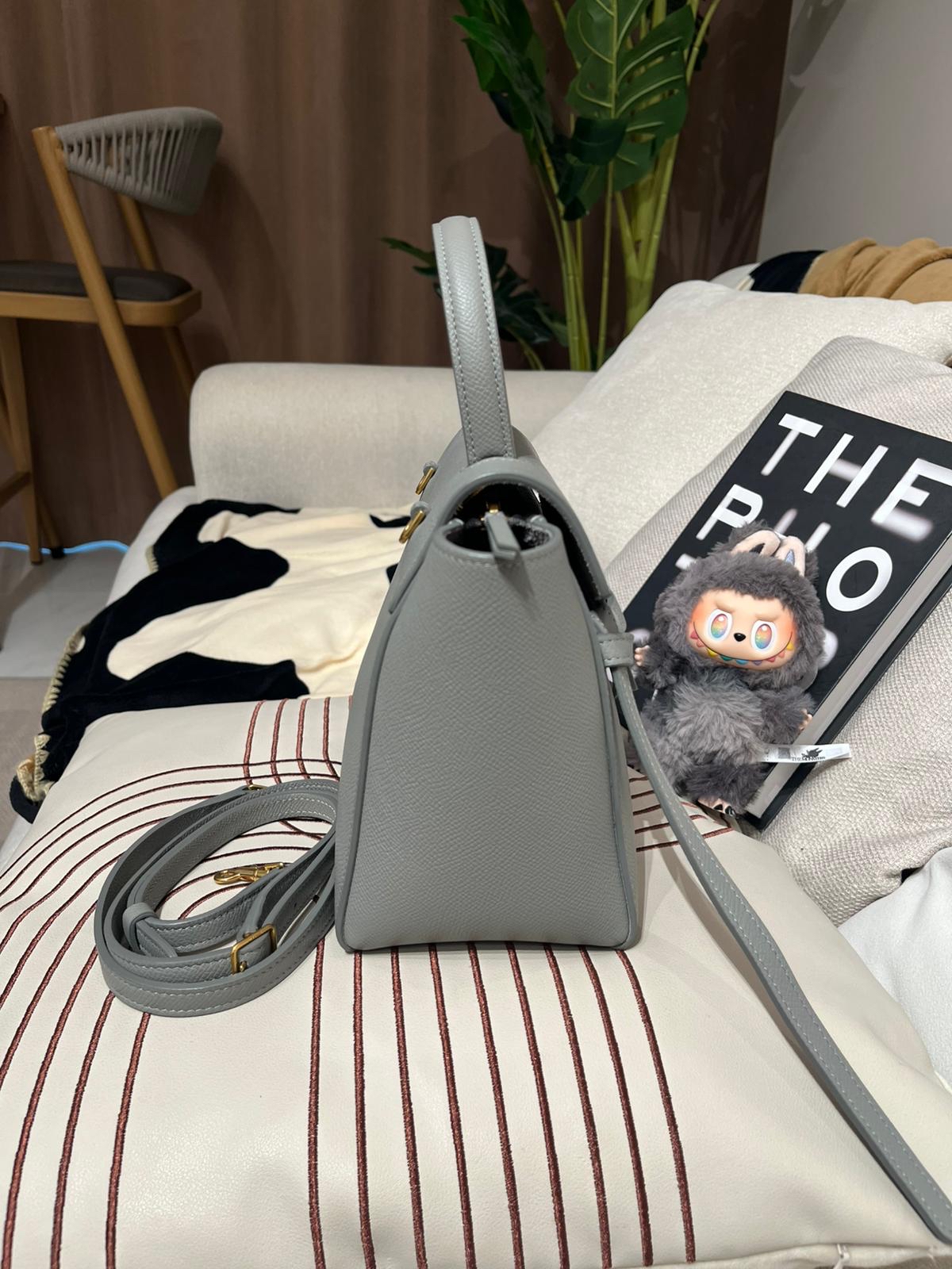 Celine nano belt bag grey 灰色牛皮 100%Authentic , 99%new✅Dust bag