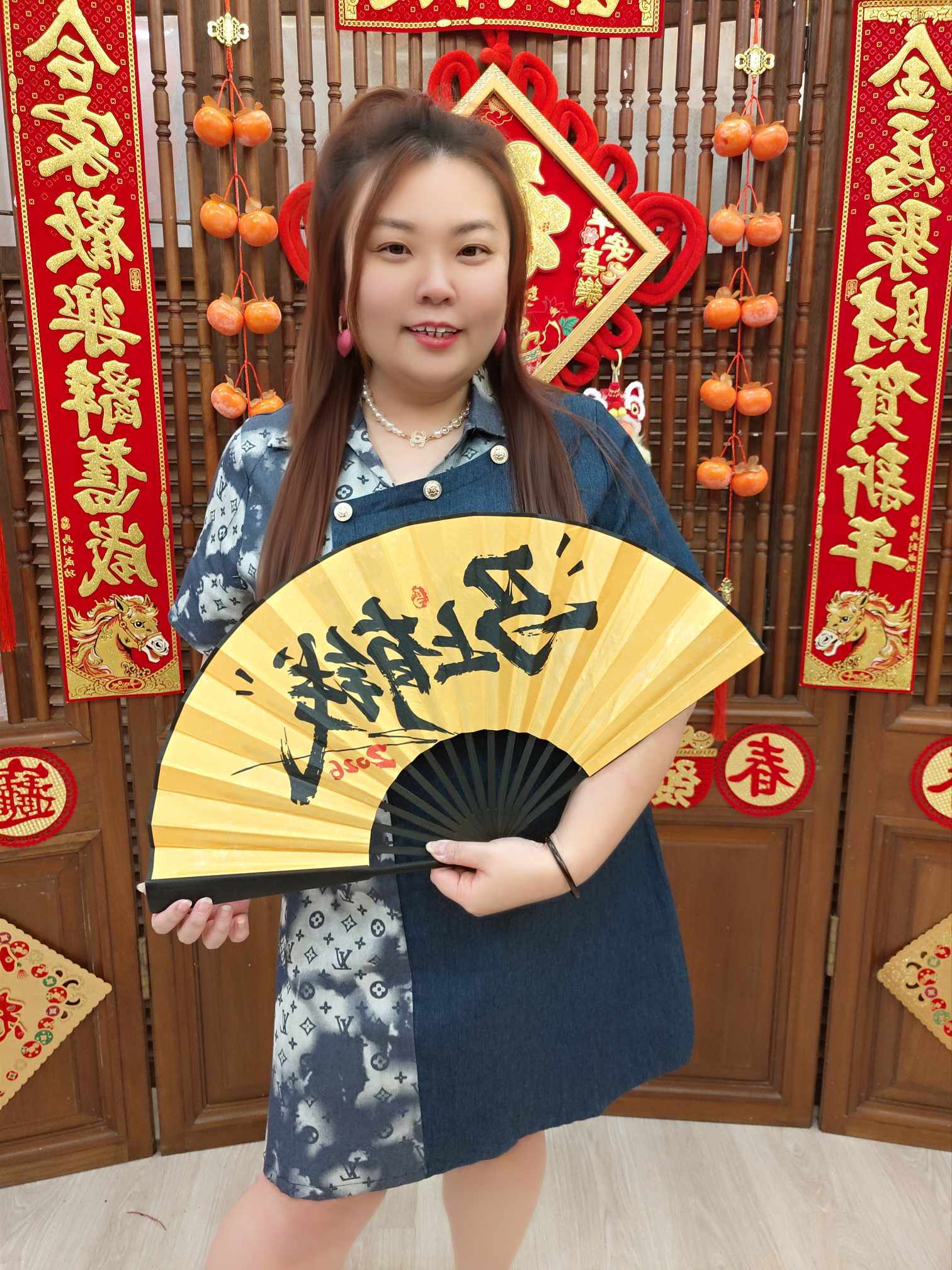 DBC05 TW#5691 有领拼接 LU 字母连衣裙