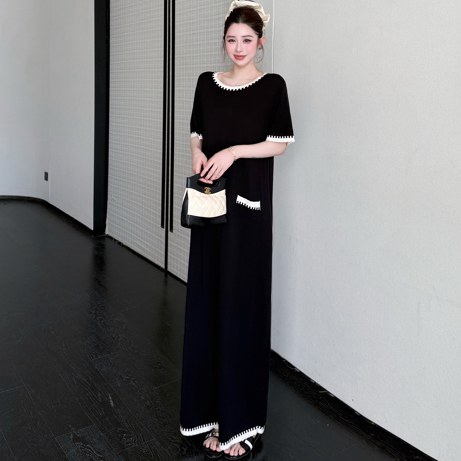 B241(61006) 法式小香风撞色波浪纹花边领与假口袋边黑针织连身裙