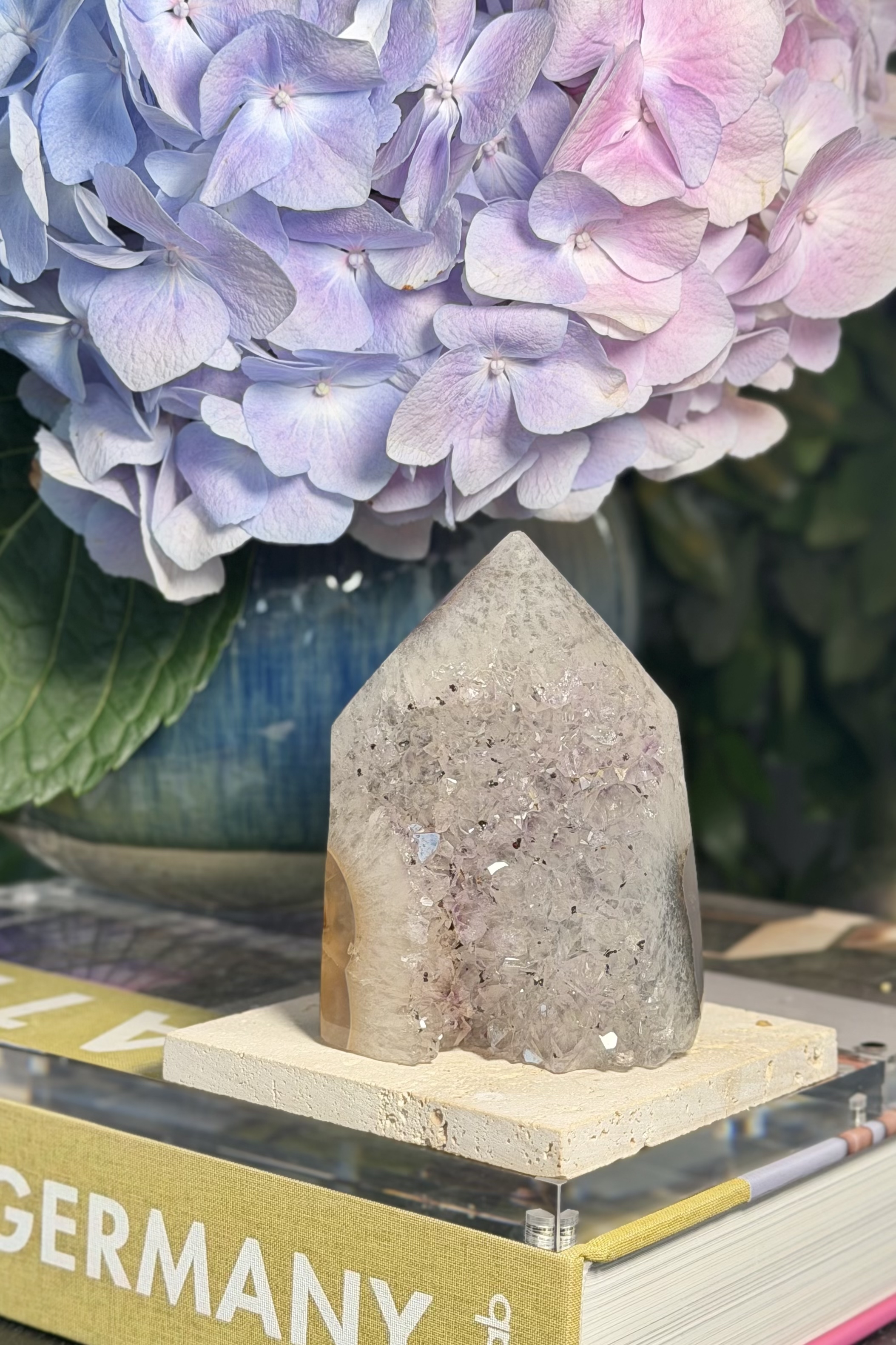 ༒10.3cm 鈦晶共生薰衣草色晶牙瑪瑙柱༒ AG.7107C5A-RA25*5T8