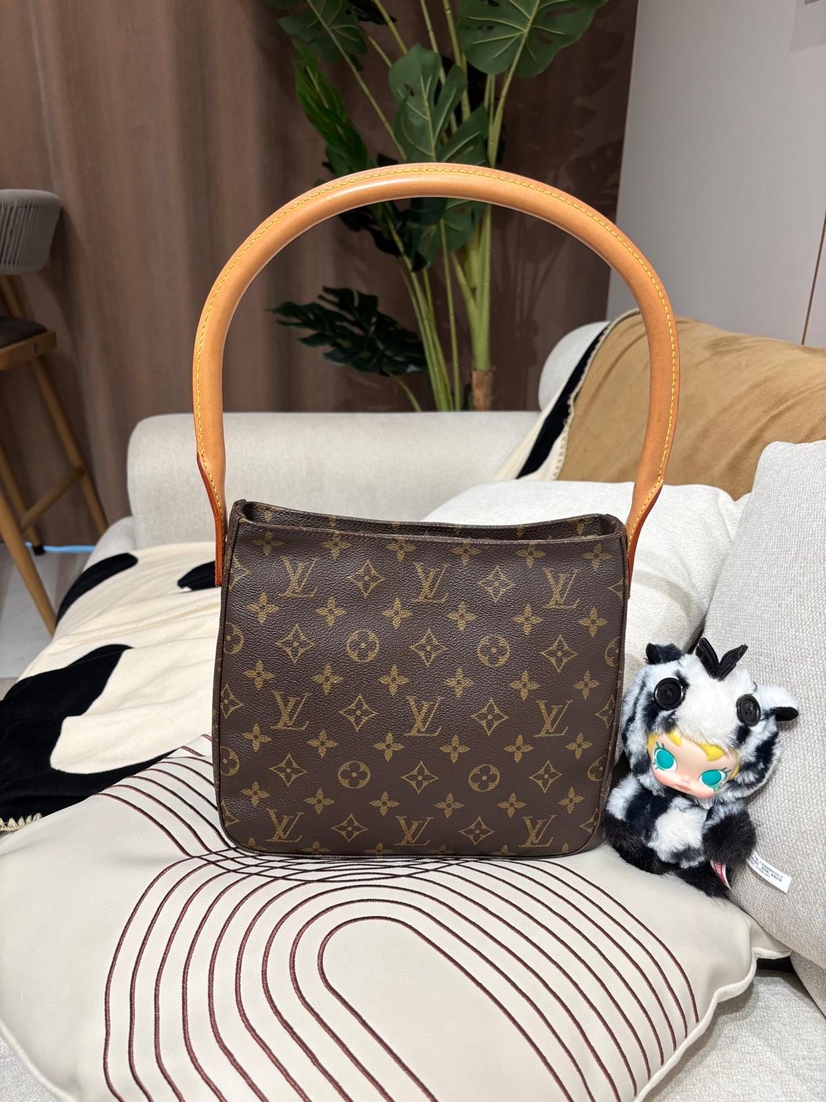 Lv looping hobo M51146 monogram 100%Authentic,98%new✅dust bag 