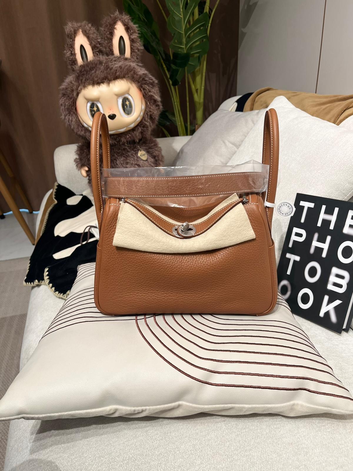 全新 Hermes Lindy 26,STAMP W, GOLD 100%Authentic,100%NEW 全新貨品 ✅收據✅dust bag ✅box