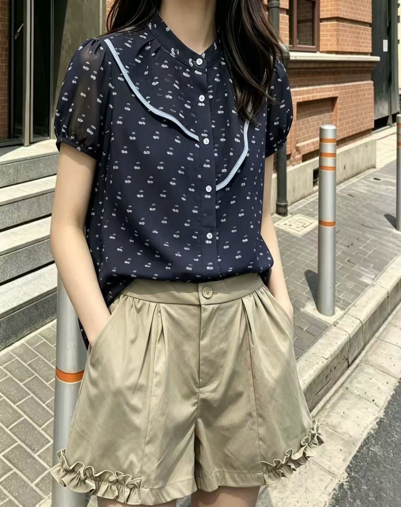 Ruffle 邊短褲