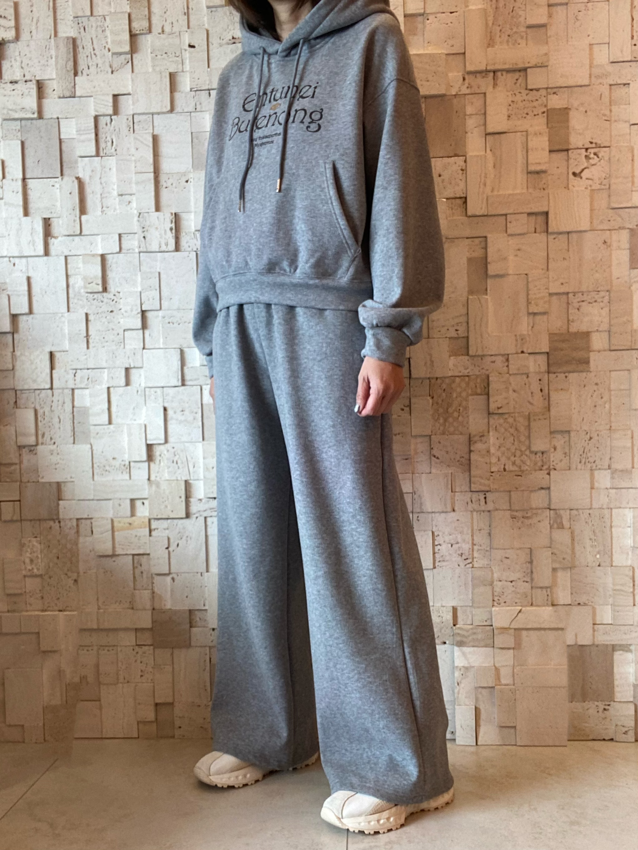 S00349 帶帽衛衣套裝