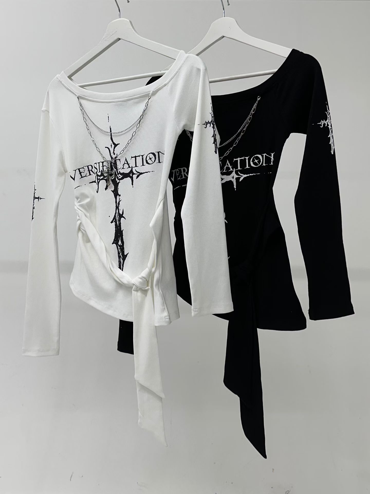 韓國Y2K 鐵鏈腰側綁帶十字架Top